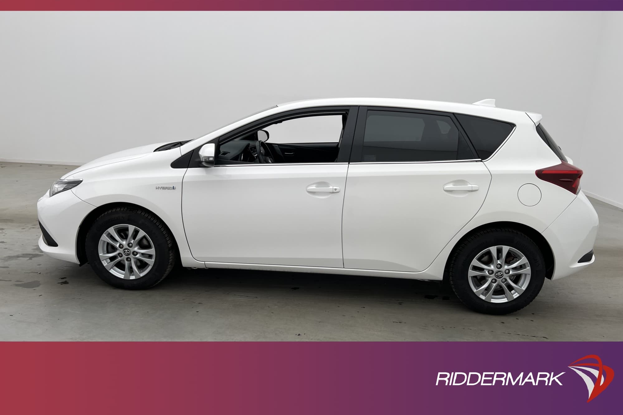 Toyota Auris Hybrid e-CVT 136hk Backkamera 3,9 L/100km