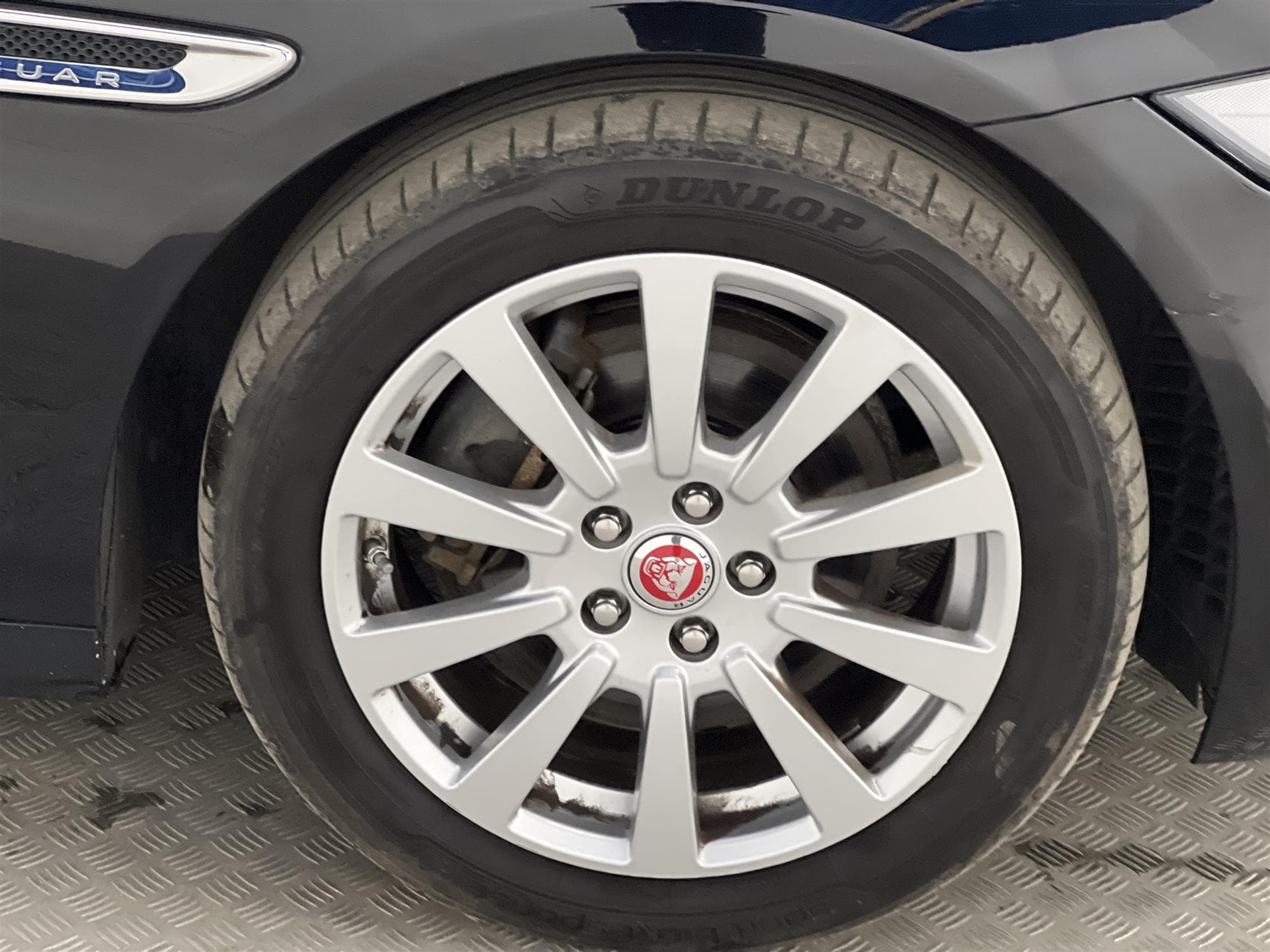 Jaguar XE 20d 180hk Sensorer Välservad 0,42l/mil 