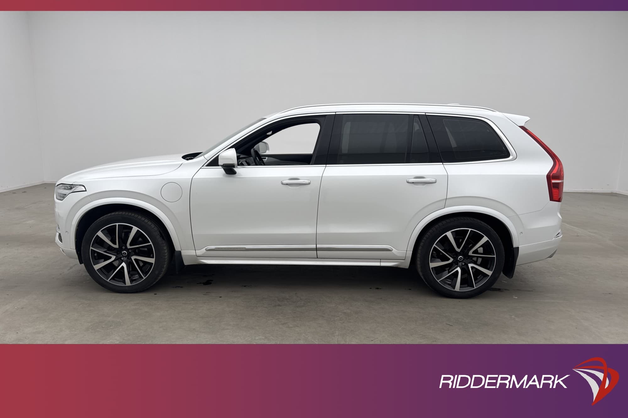 Volvo XC90 T8 AWD 407hk Inscription 7-sits B&W Pano HuD Drag