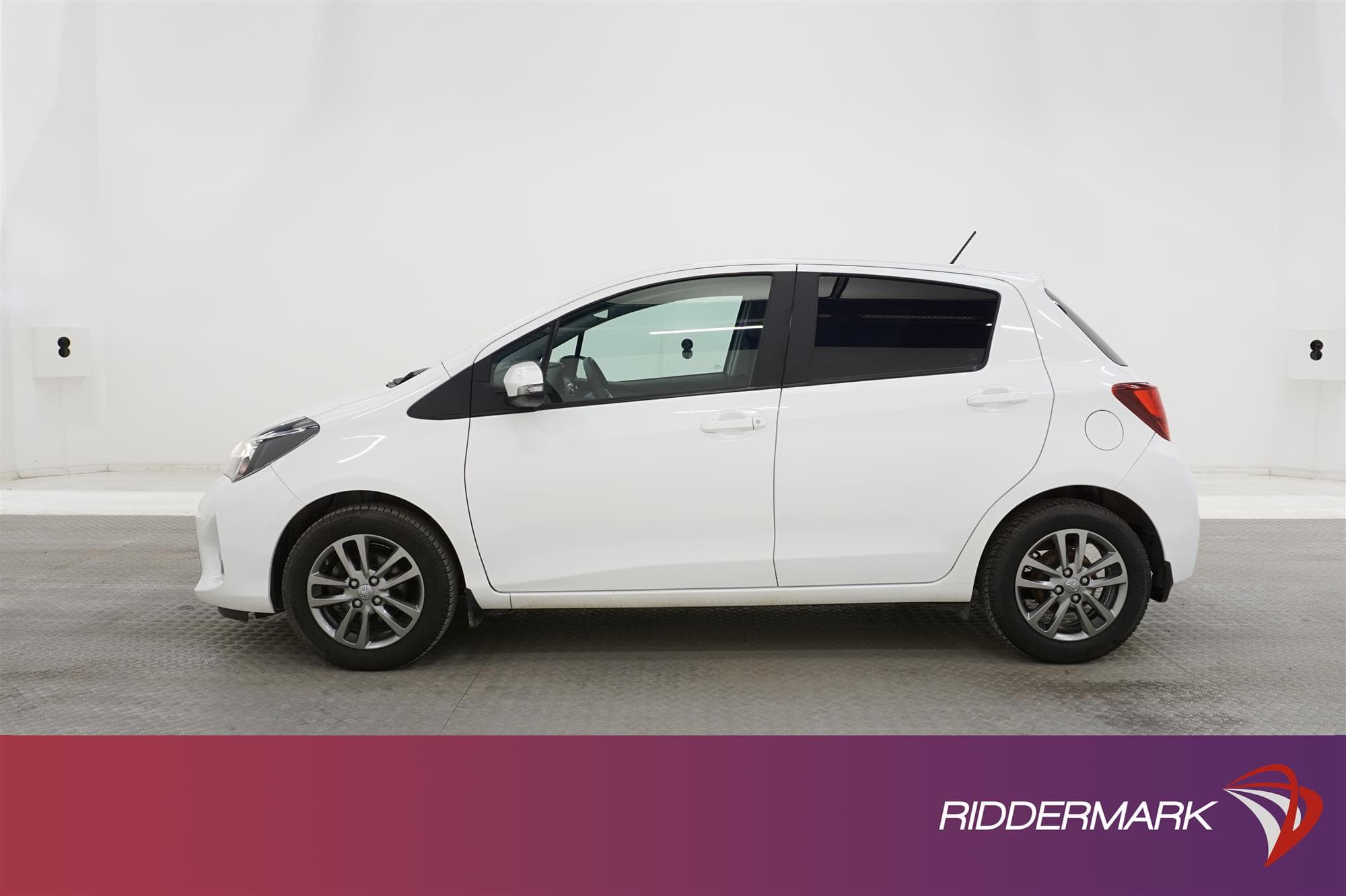 Toyota Yaris 1.33  99hk