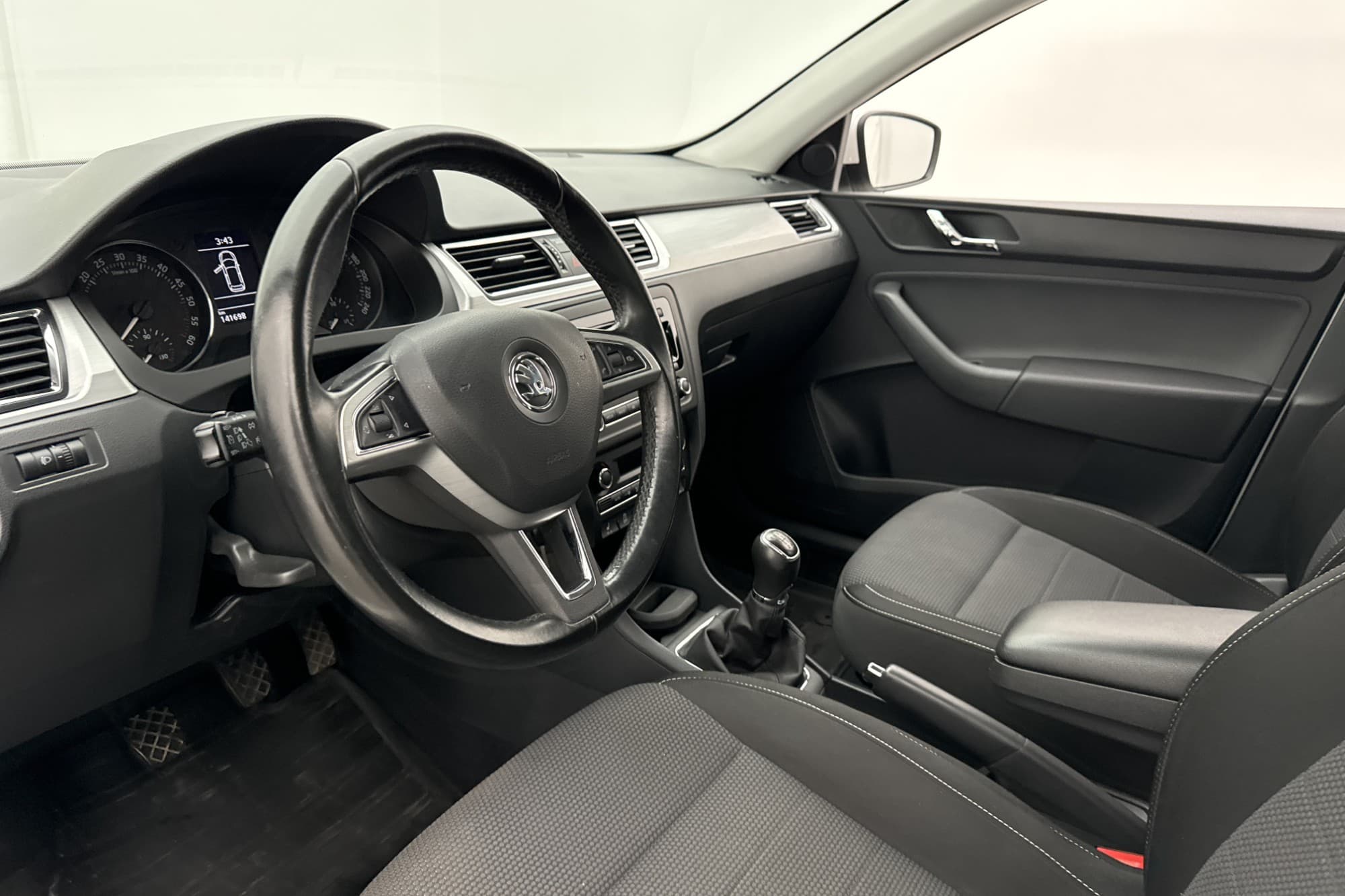 Skoda Rapid Spaceback 1.6 TDI 90hk Plus M&K-Värmare Sensorer