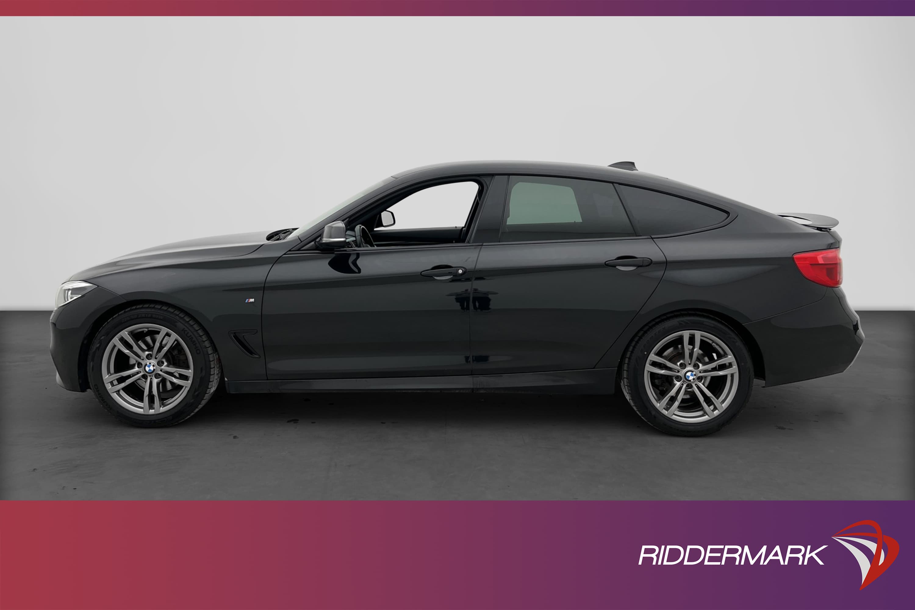 BMW 330i xDrive GT