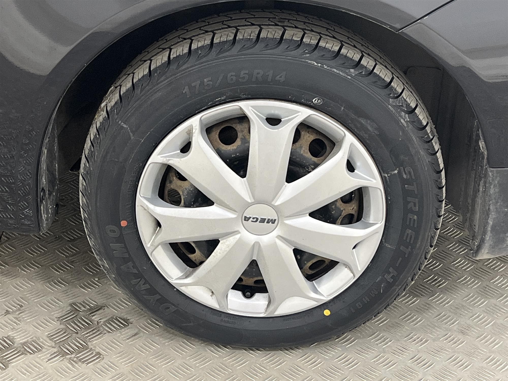 Mitsubishi Colt 1.3 95hk Nyservad 536kr Skatt 0,44L/mil