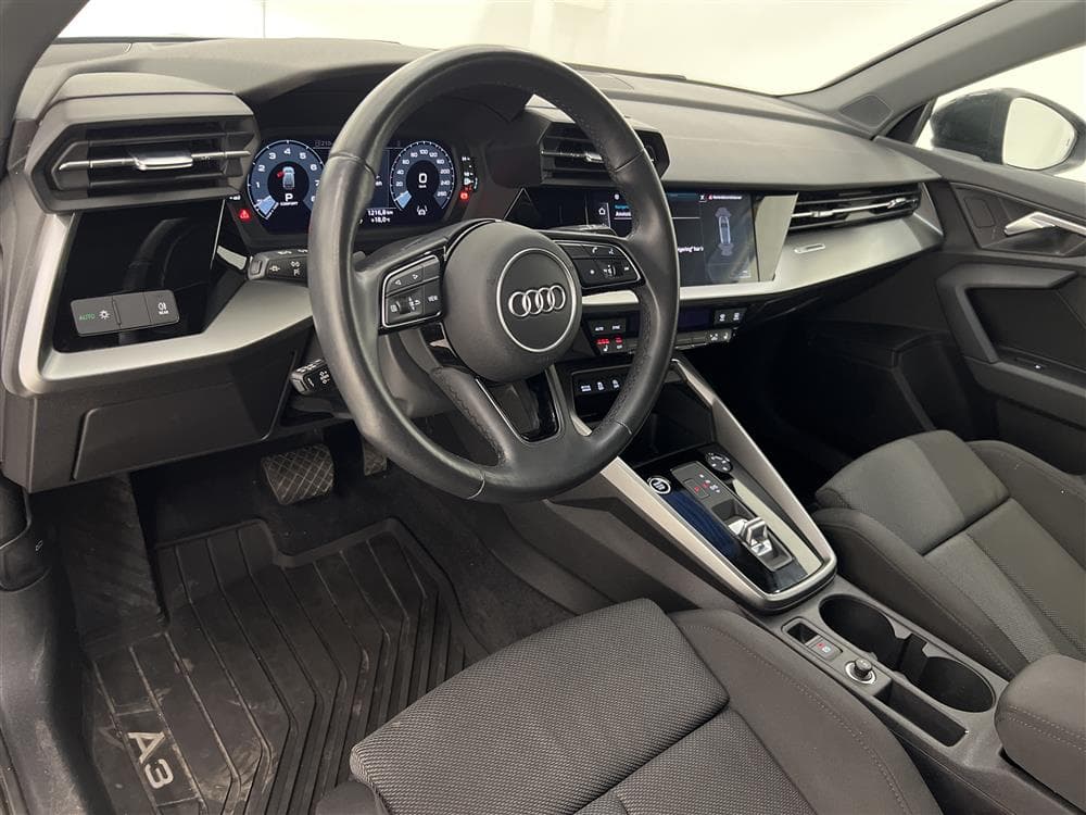 Audi A3 Sportback 35 TFSI 150hk Cockpit Drag 0,48l/milinteriör