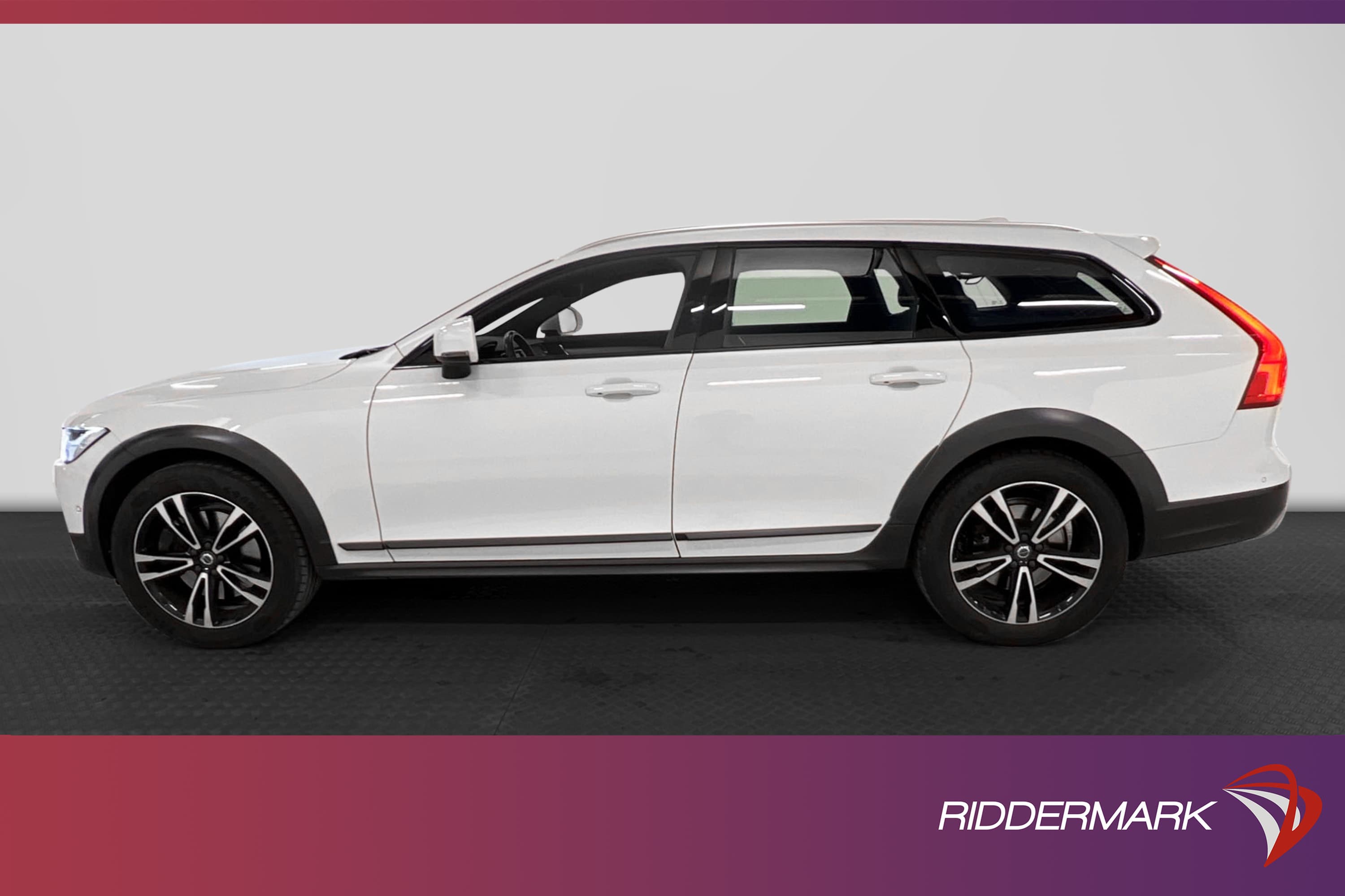 Volvo V90 Cross Country D4 AWD Inscription D-värm VOC Pano