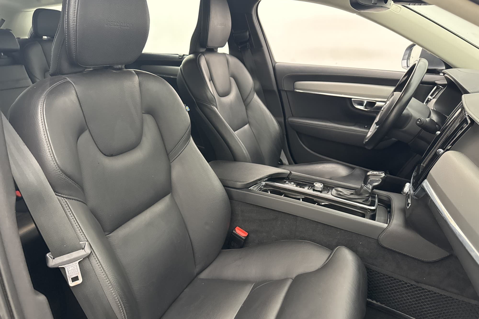 Volvo V90 D4 Inscription VOC H/K Värmare Drag Skinn 360° HUD