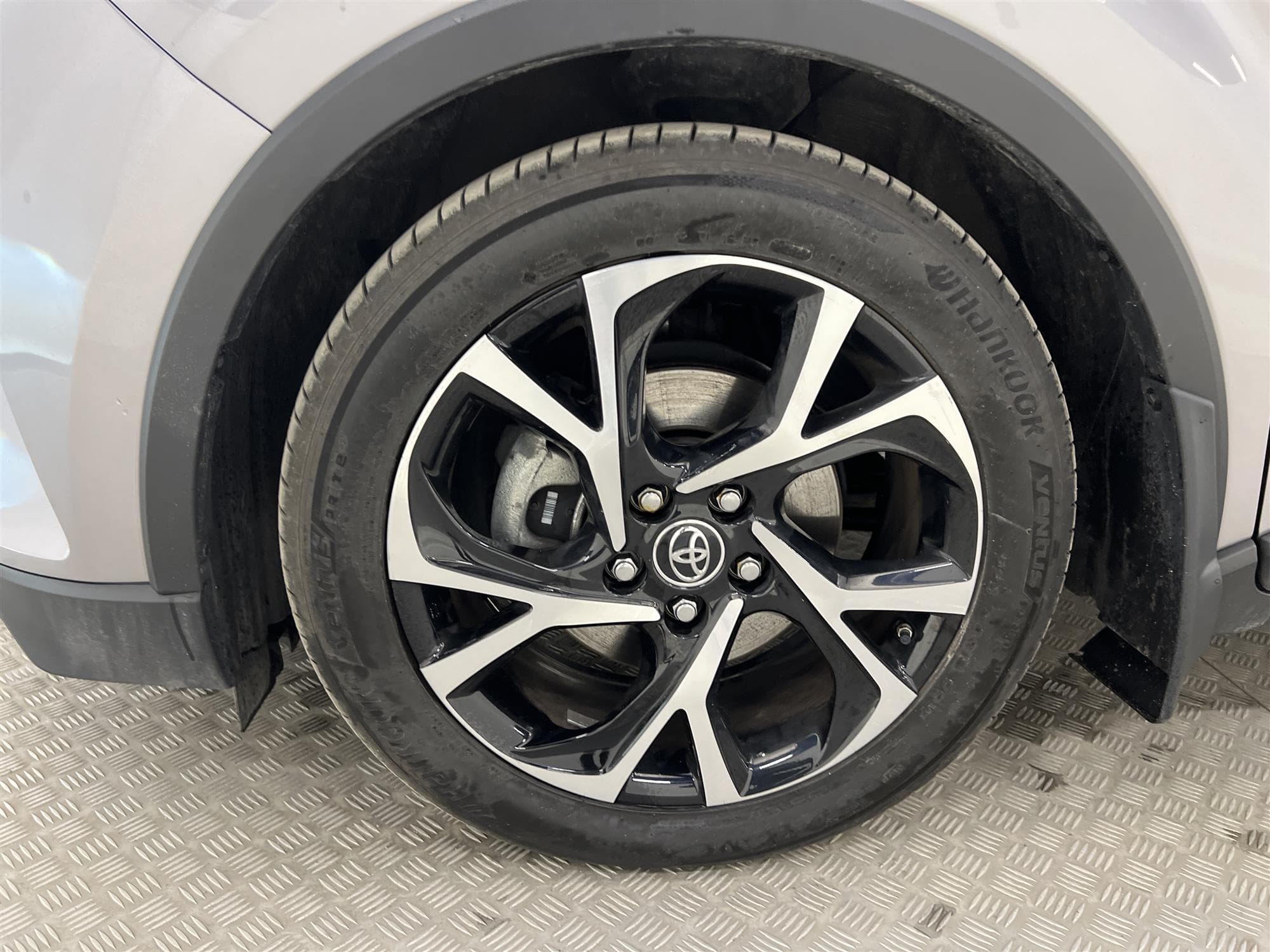Toyota C-HR Hybrid CVT 122hk Executive JBL Skinn 0,38L/mil