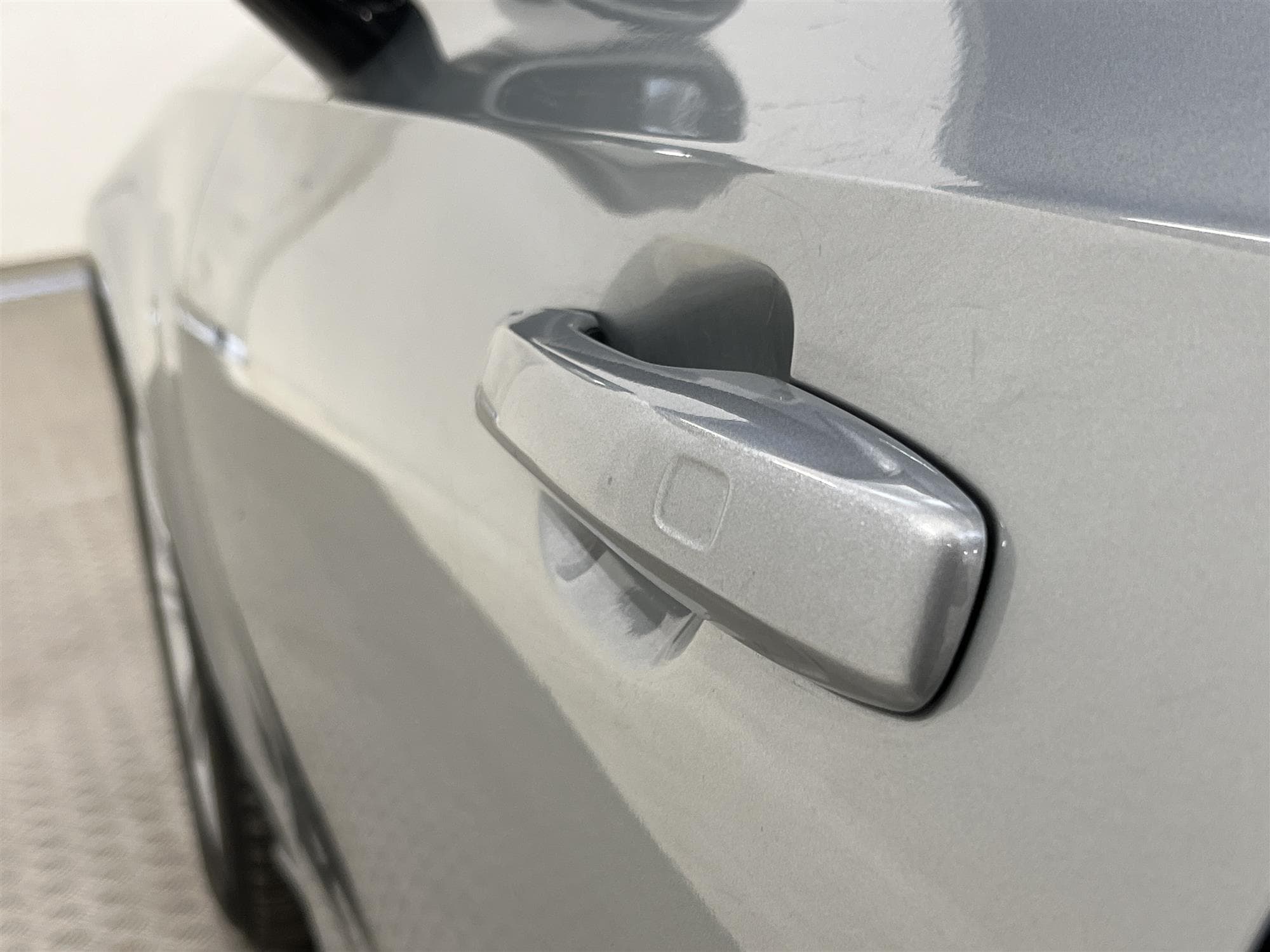 Volvo V90 D5 AWD 235hk Advanced VOC D-Värm Navi 0,49L/mil