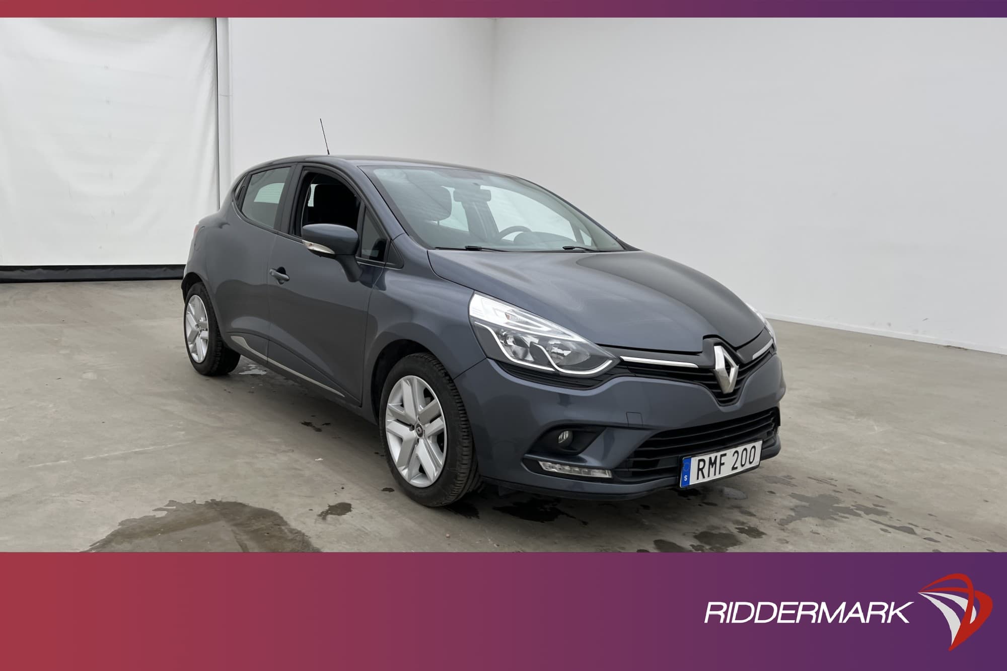 Renault Clio 1.2 73hk Expression BASS-Reflex Navi Sensorer