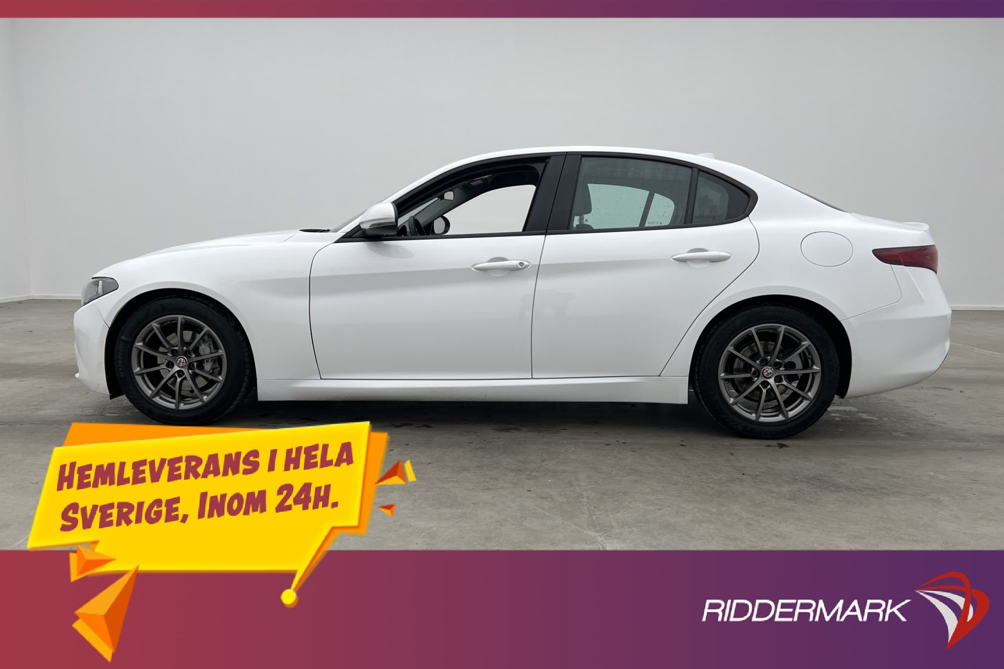 Alfa Romeo Giulia 2.0 Turbo 16V 200hk 2 Brukare Halvskinn