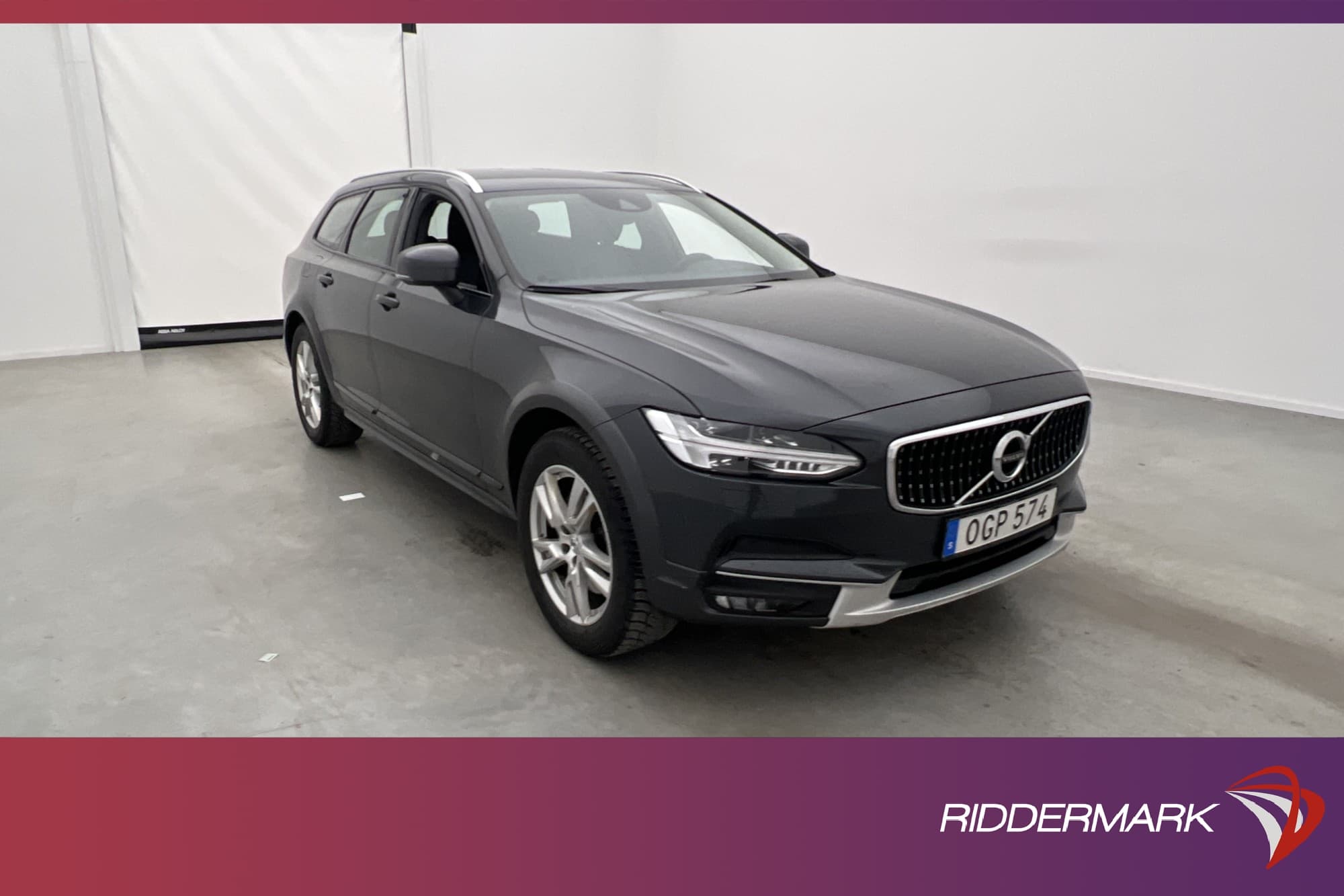 Volvo V90 Cross Country D4 AWD