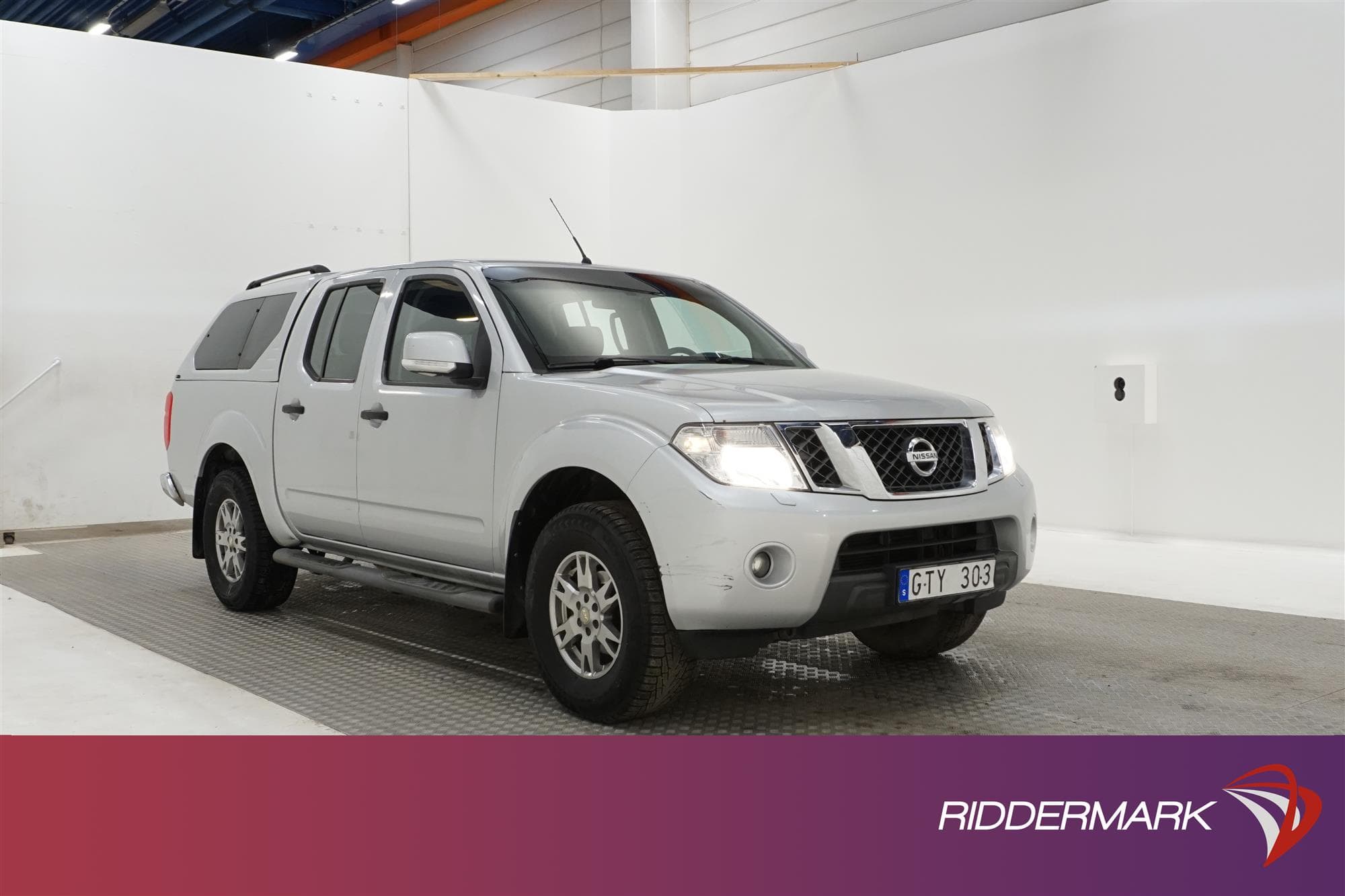 Nissan Navara 2.5dCi Automat 4x4 190hk Diff Dragkrok Moms 