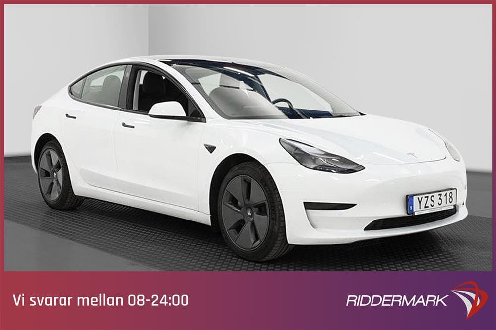 Tesla Model 3 Standard Range Plus 258hk Svensksåld Autopilotexteriör