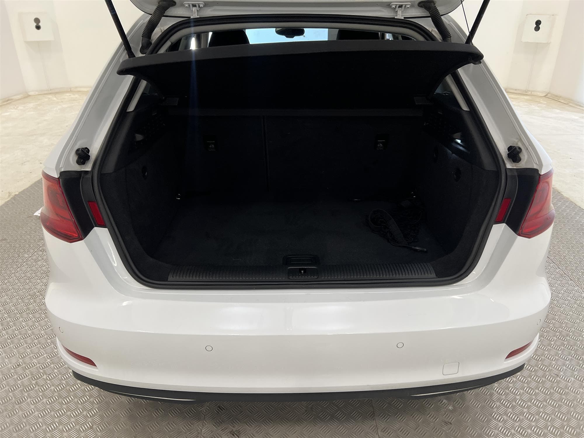 Audi A3 g-Tron 1.4 TFSI 110hk B&O M&K-Värm Adaptiv 0,43L/mil