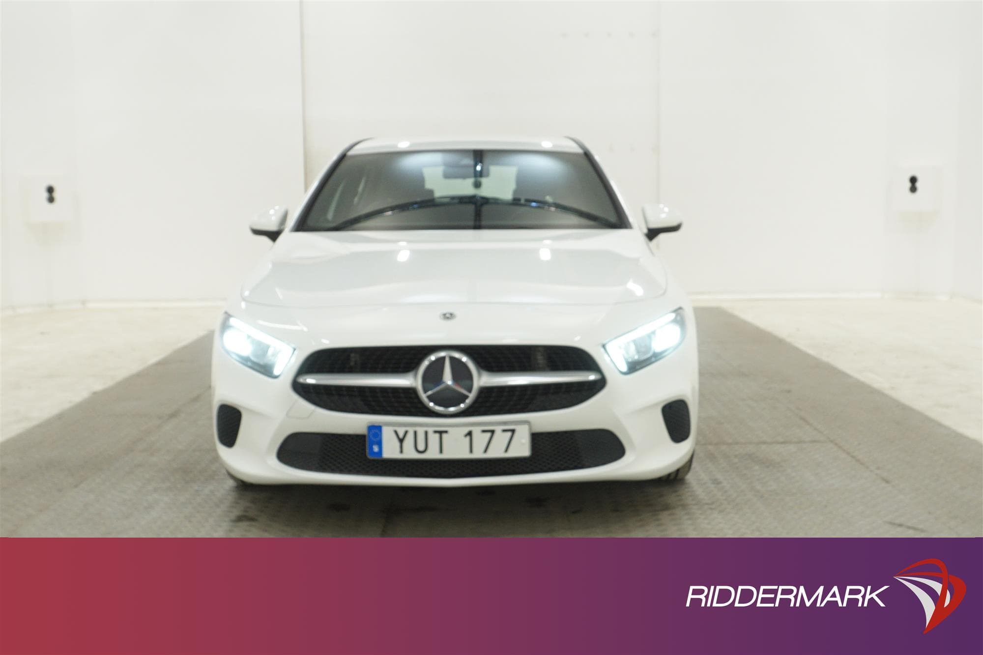 Mercedes-Benz A 180 7G-DCT 136hk