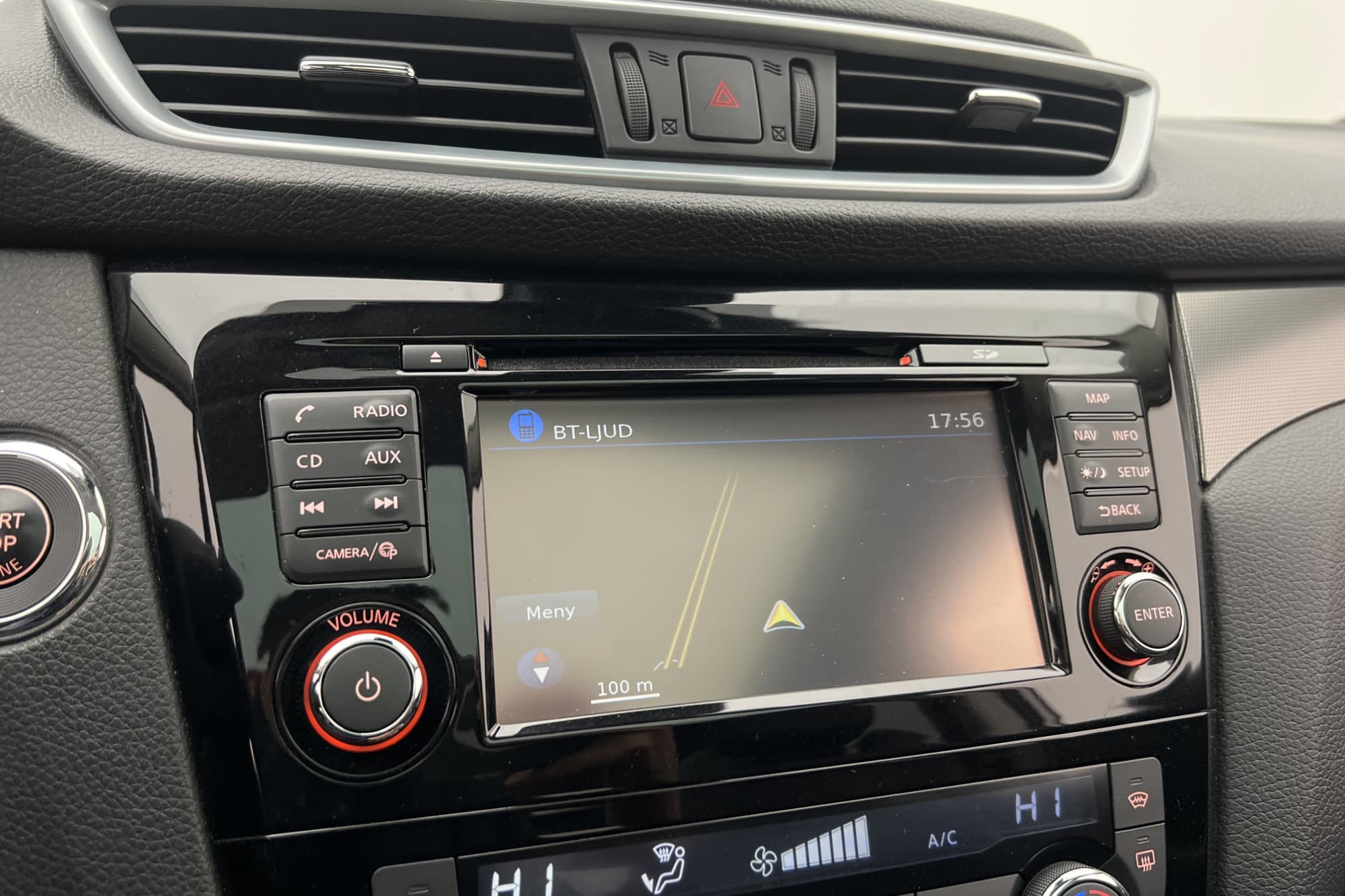 Nissan Qashqai 1.2 DIG-T 115hk Tekna Panorama 360° Navi 