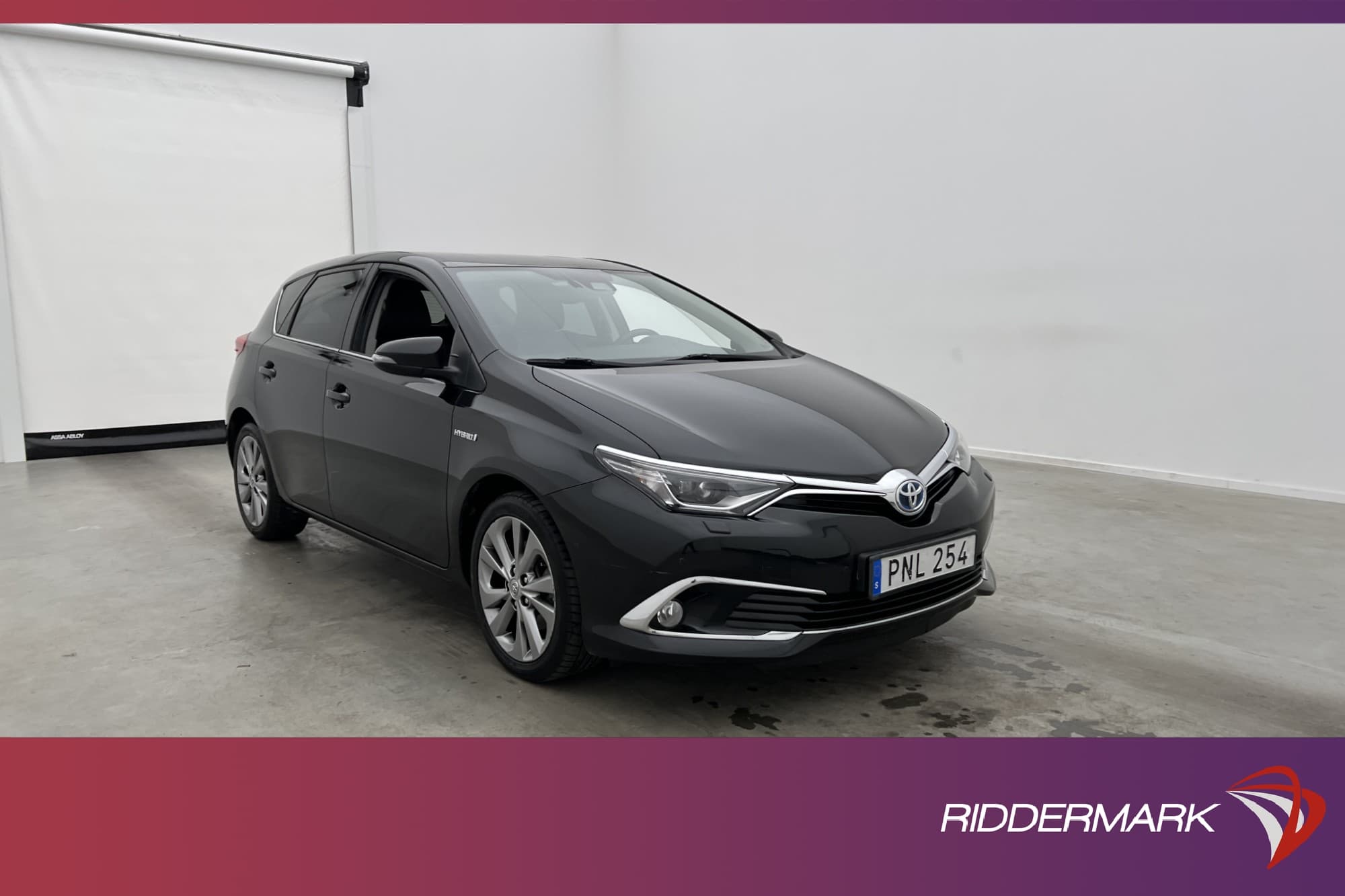 Toyota Auris Hybrid 136hk