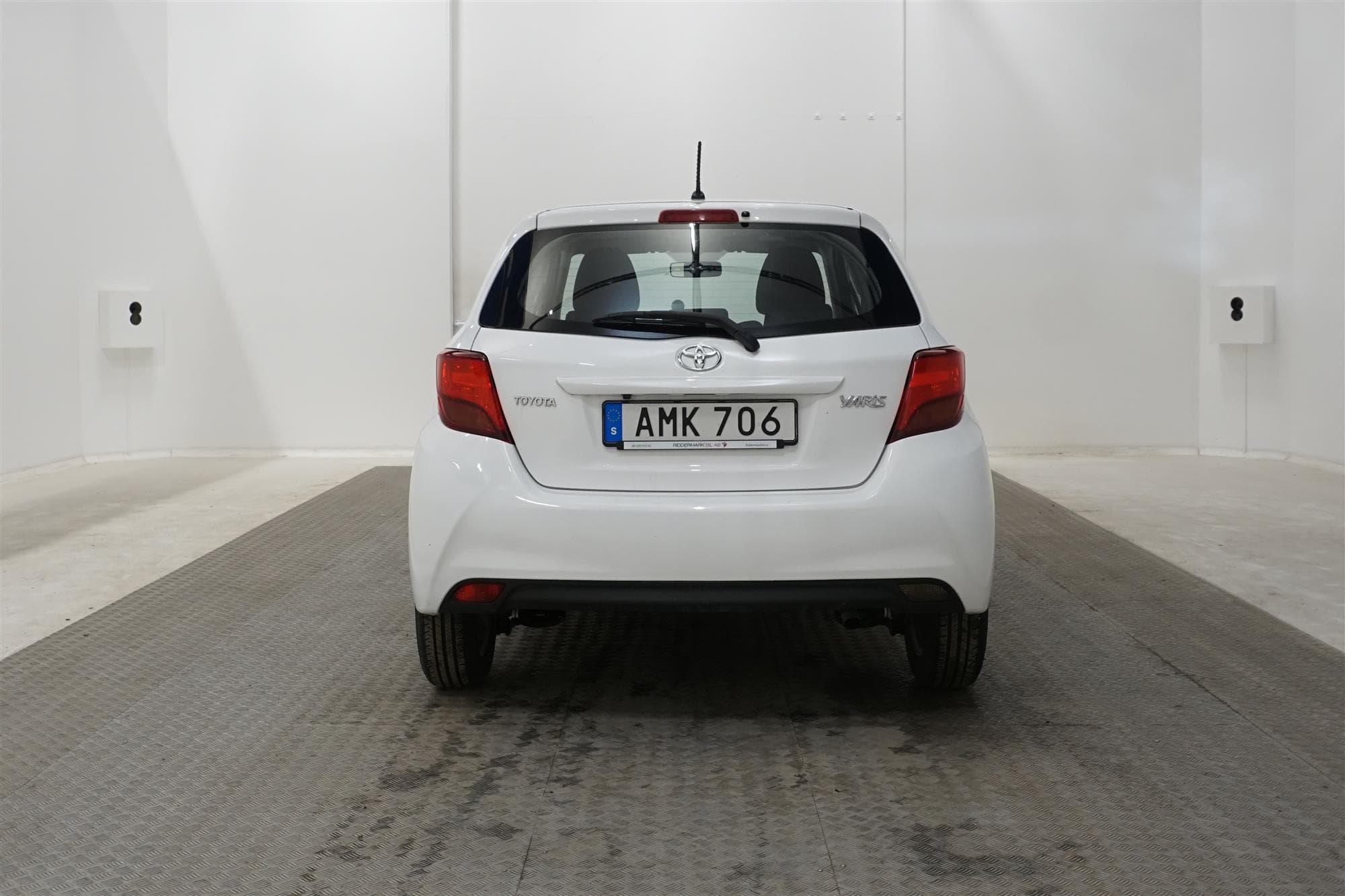 Toyota Yaris  1.33 Dual VVT-i 99hk 2 Brukare B-Kam Låg Skatt