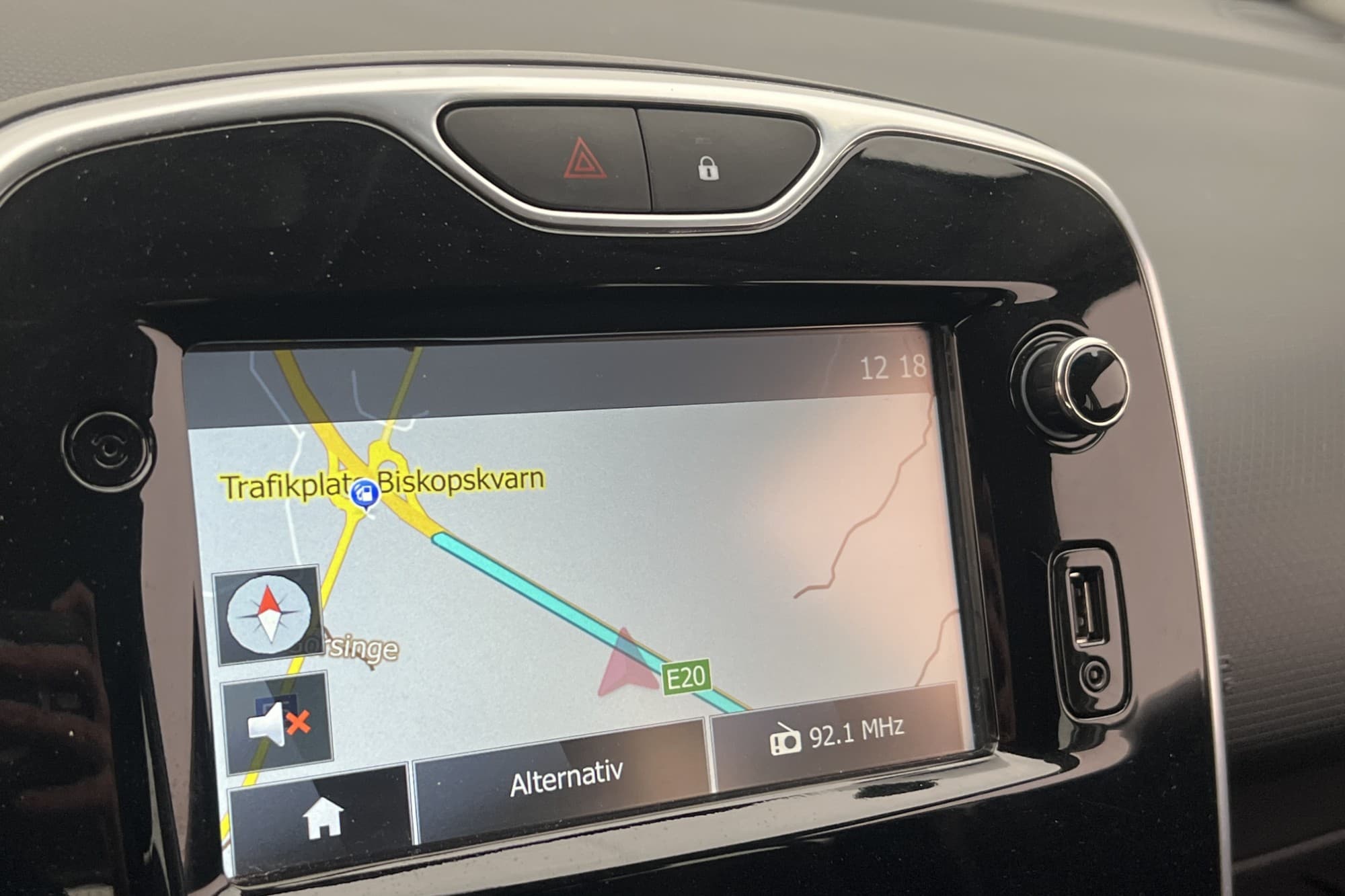 Renault Clio 1.5 dCi 90hk Motorvärmare Navi Farthållare