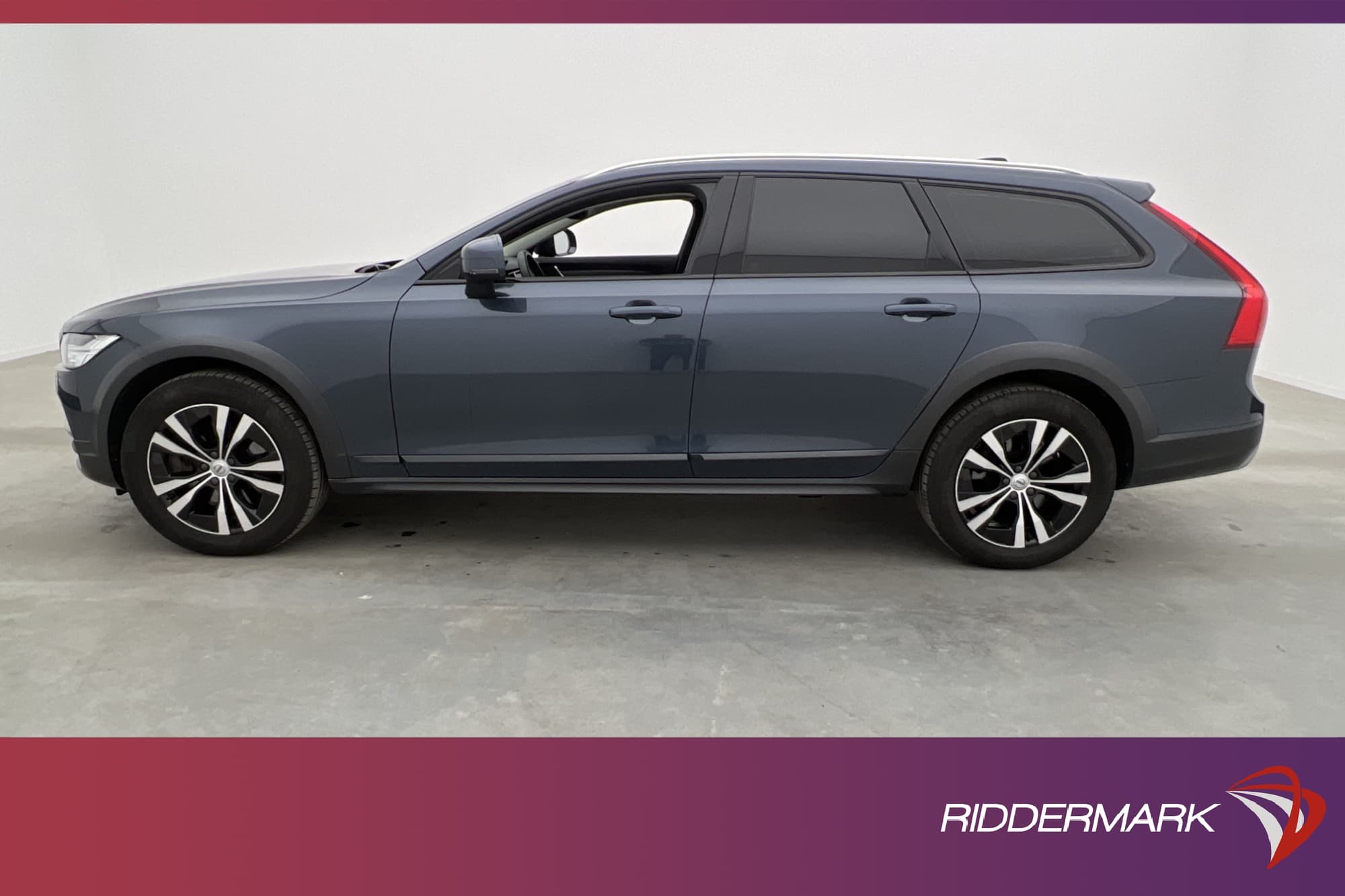 Volvo V90 Cross Country D4 AWD Momentum