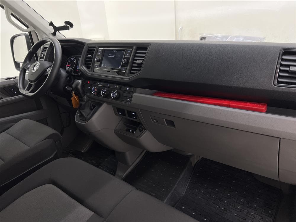 Volkswagen Crafter 2.0TDI 177hk Volymskåp Värmare Moms 