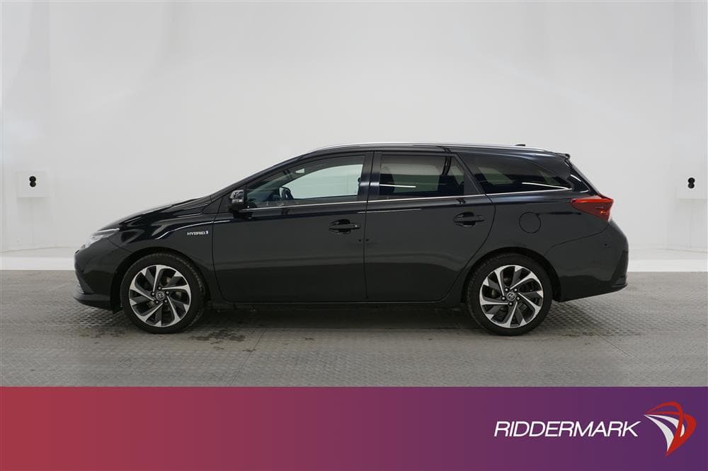 Toyota Auris 1.8 HSD Touring Sports (99hk)