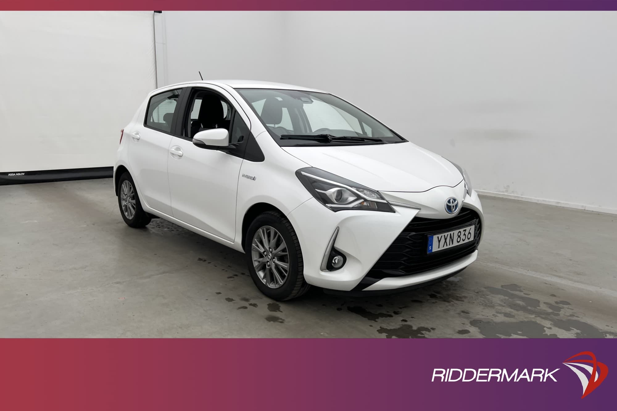 Toyota Yaris Hybrid 101hk