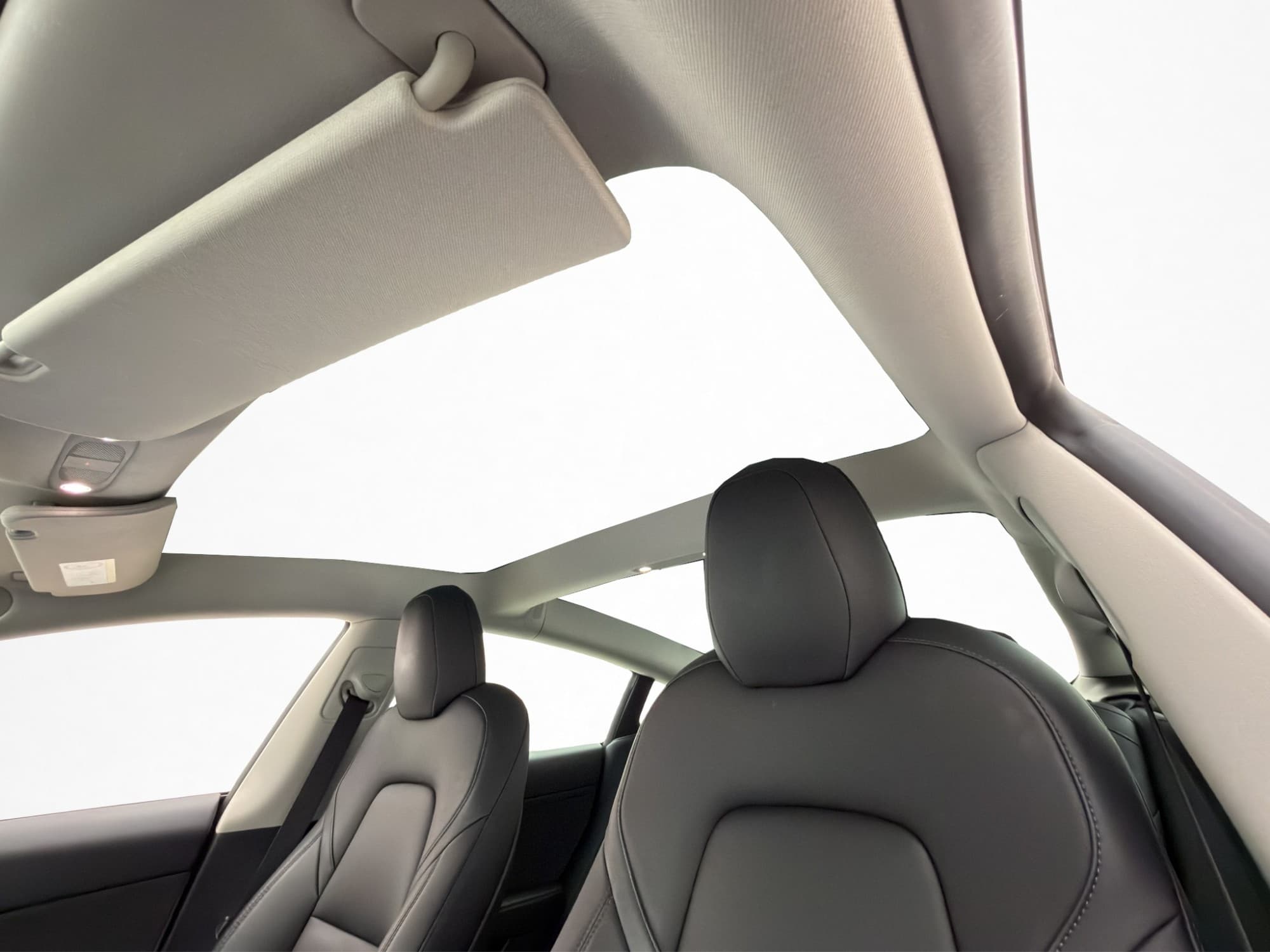 Tesla Model 3 Long Range AWD Svensksåld Autopilot
