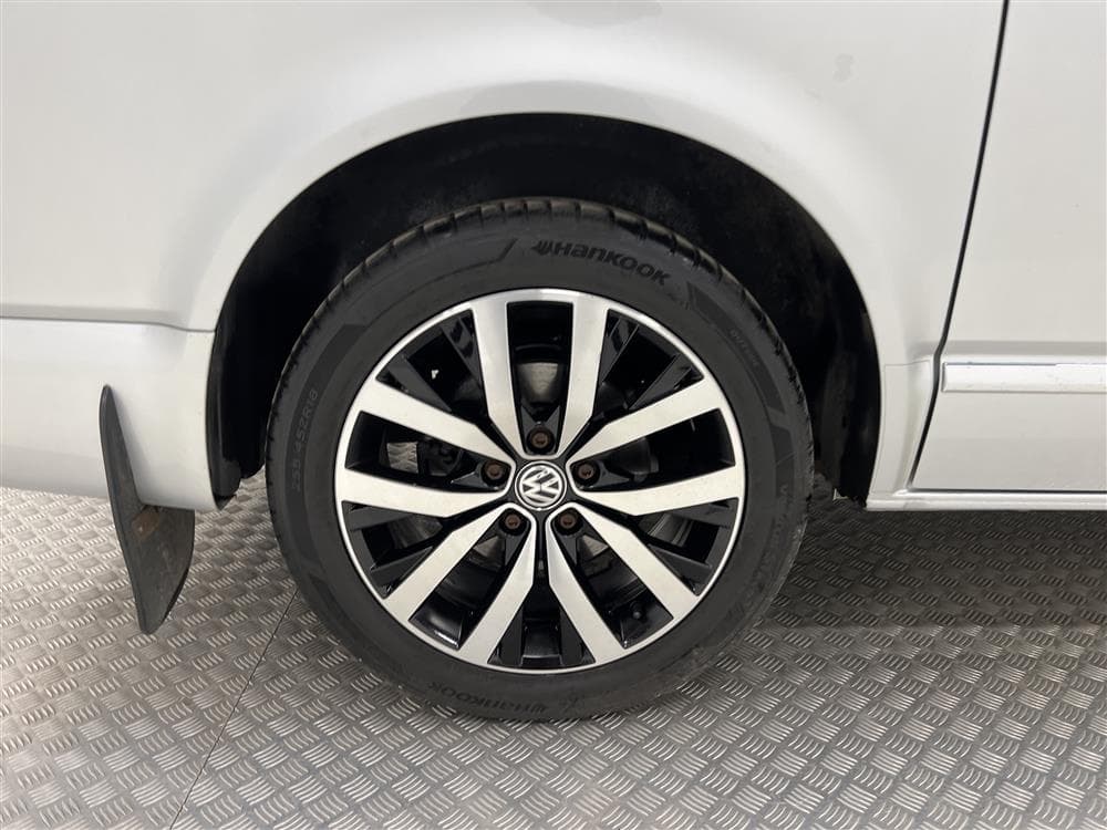 Volkswagen Multivan 2.0TDI Aut 4M Highline 204hk Dynaudio interiör