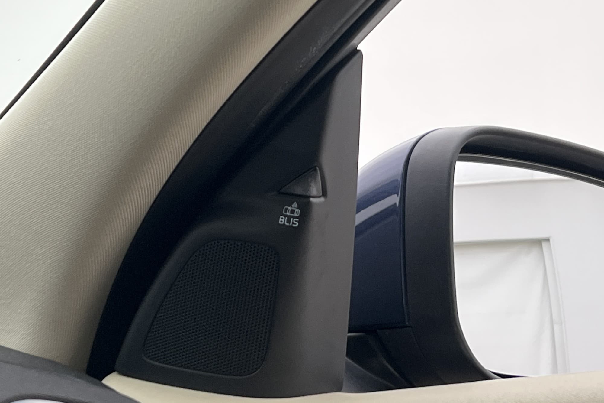 Volvo S60 D5 215hk Summum VOC Värm Skinn Elstolar Sensorer