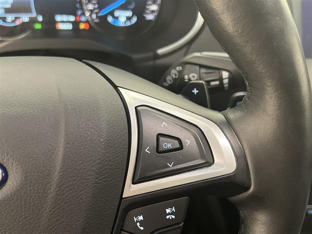Ford Edge 2.0 210hk AWD Sport Pano Värmare Kamera 0,59l/milinteriör