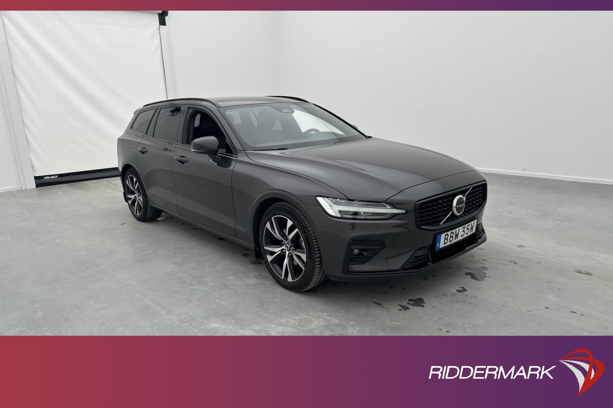 Volvo V60 B4