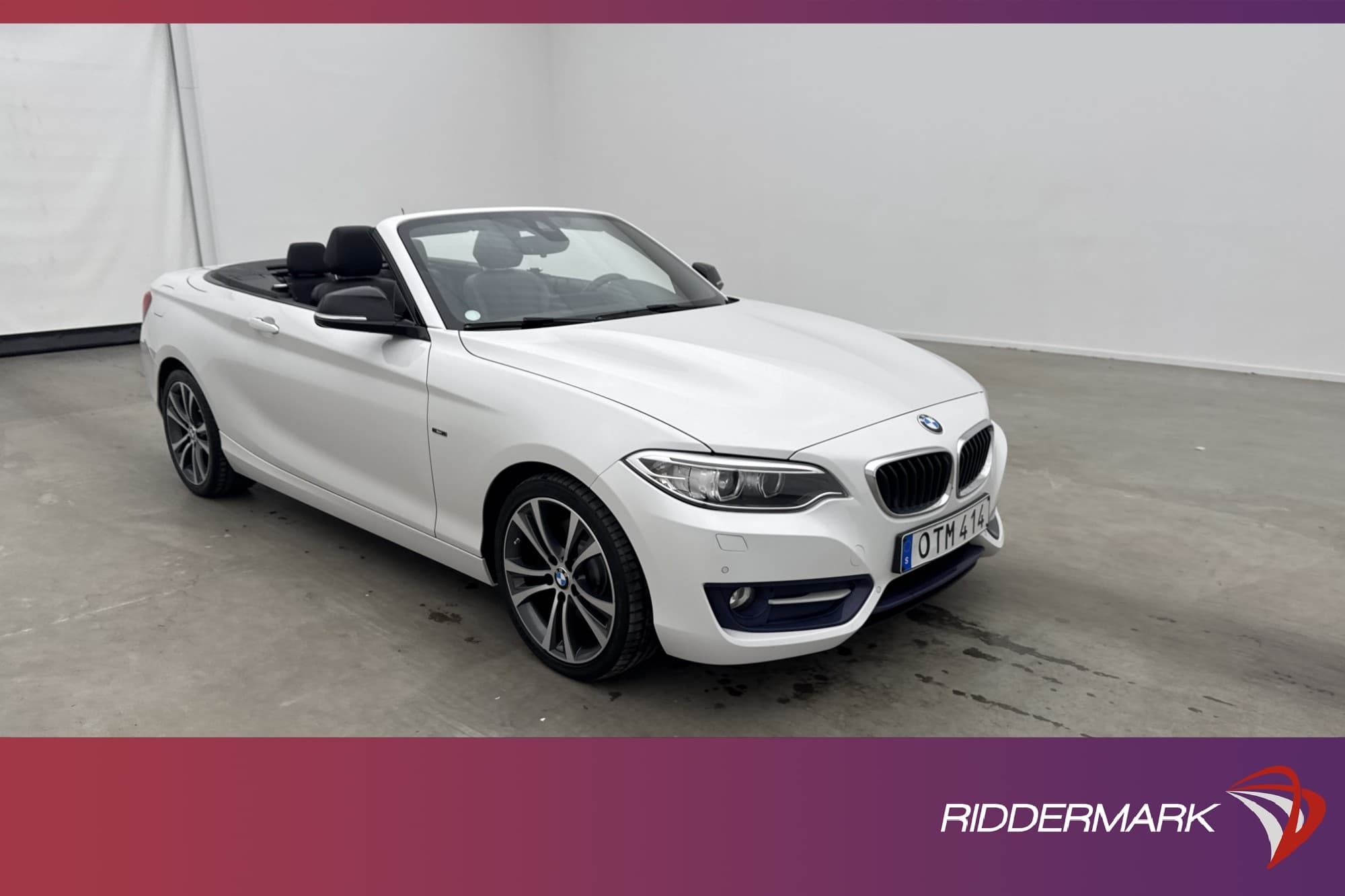 BMW 228i Convertible 245hk Sport line Skinn Navi P-Sensorer