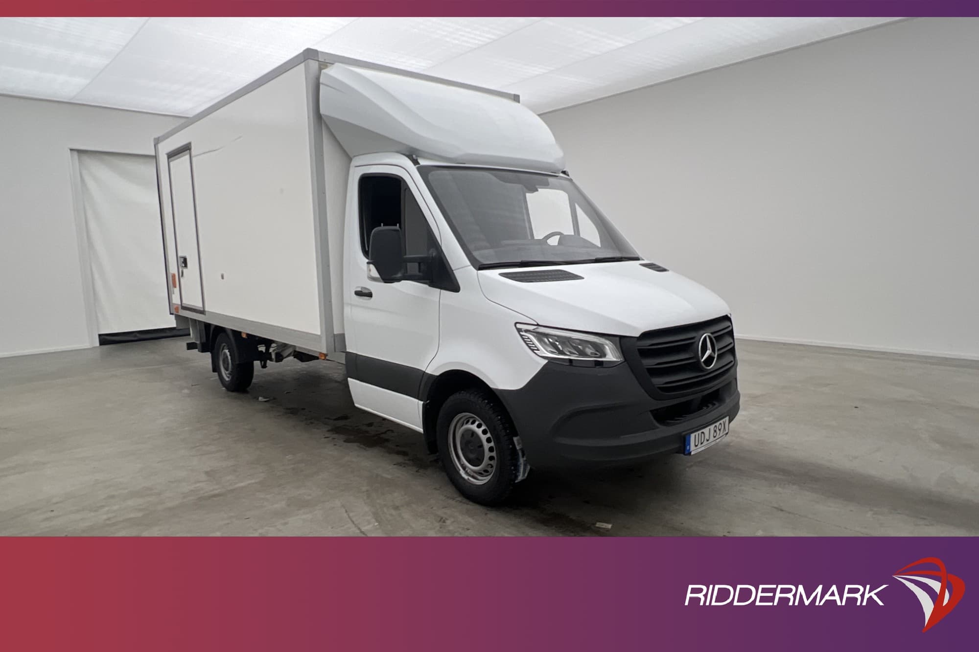 Mercedes-Benz Sprinter 317 Värm Bakgavellyft Sidodörr Moms