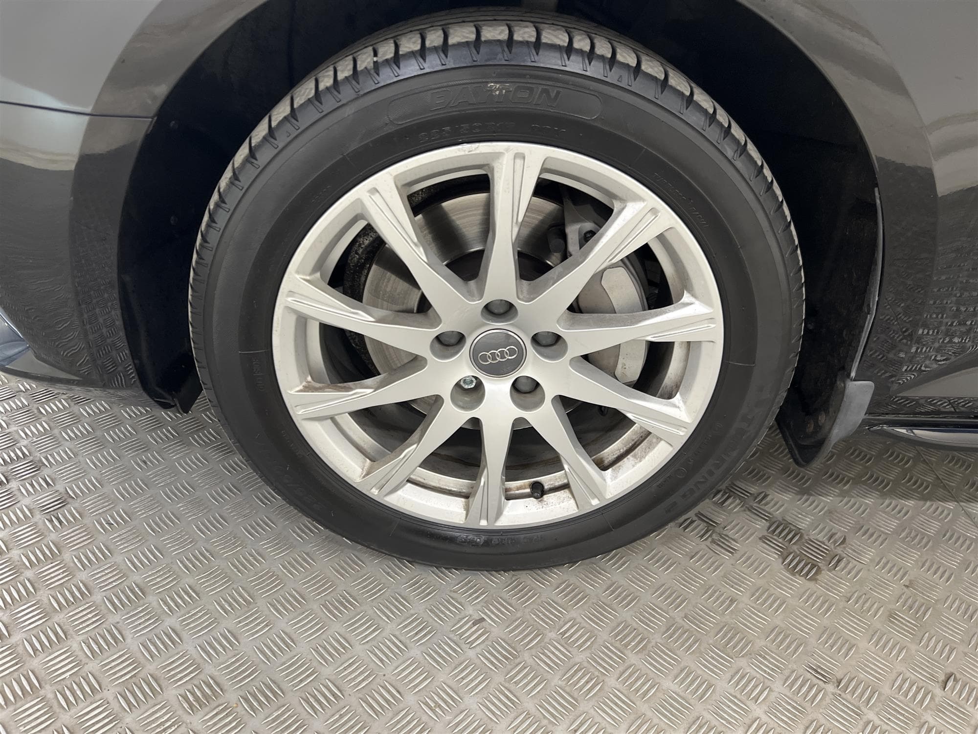 Audi A4 2.0 TDI Quattro 190hk D-Värmare Drag Audi Connect 