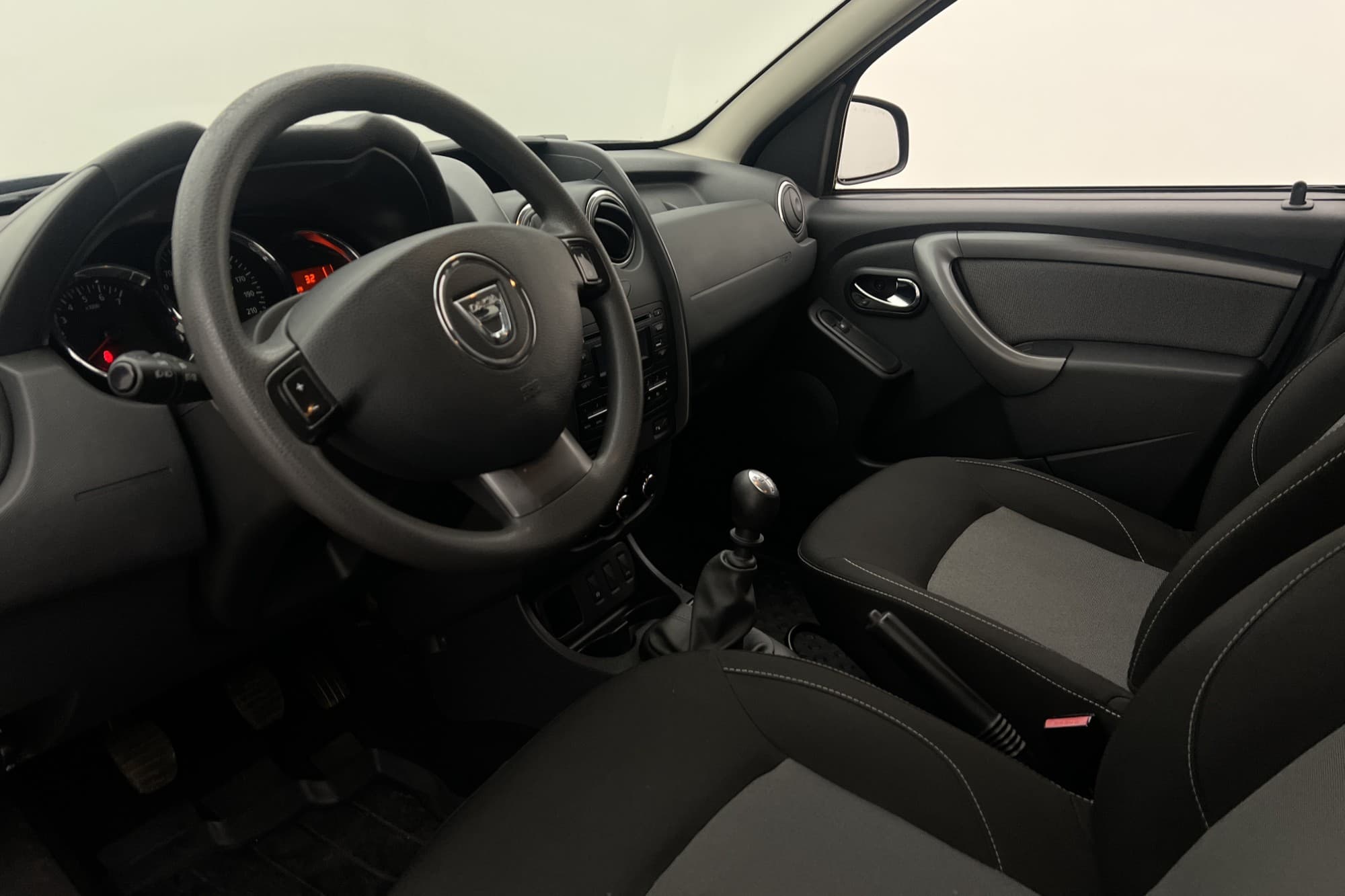 Dacia Duster 1.2 TCe 125hk P-Sensorer Låg-skatt