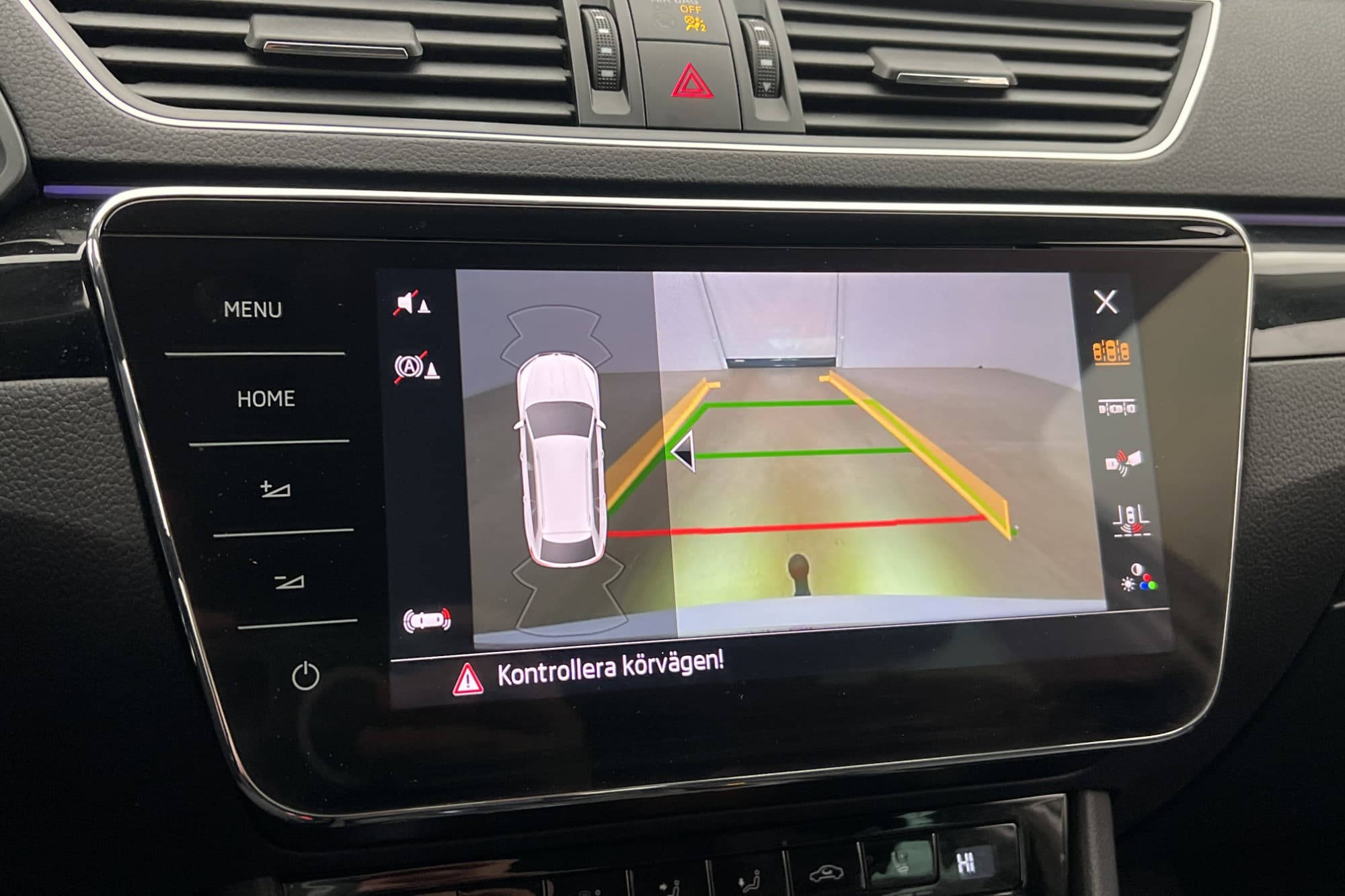 Skoda Superb TDI 4x4 L&K Canton Värmare Kamera Navi  Drag