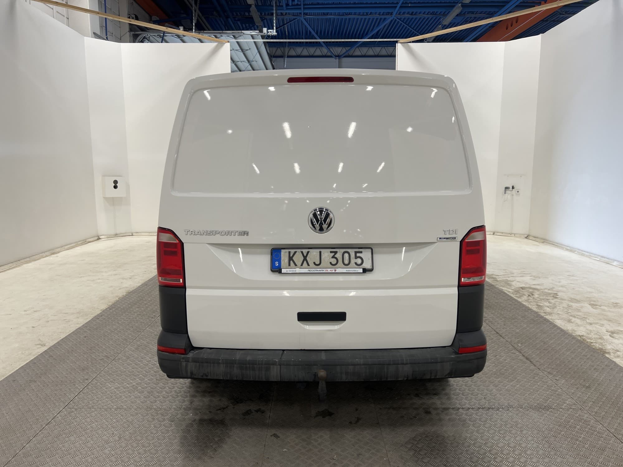 Volkswagen Transporter L2 2.0TDI Värmare Dragkrok Nyservad