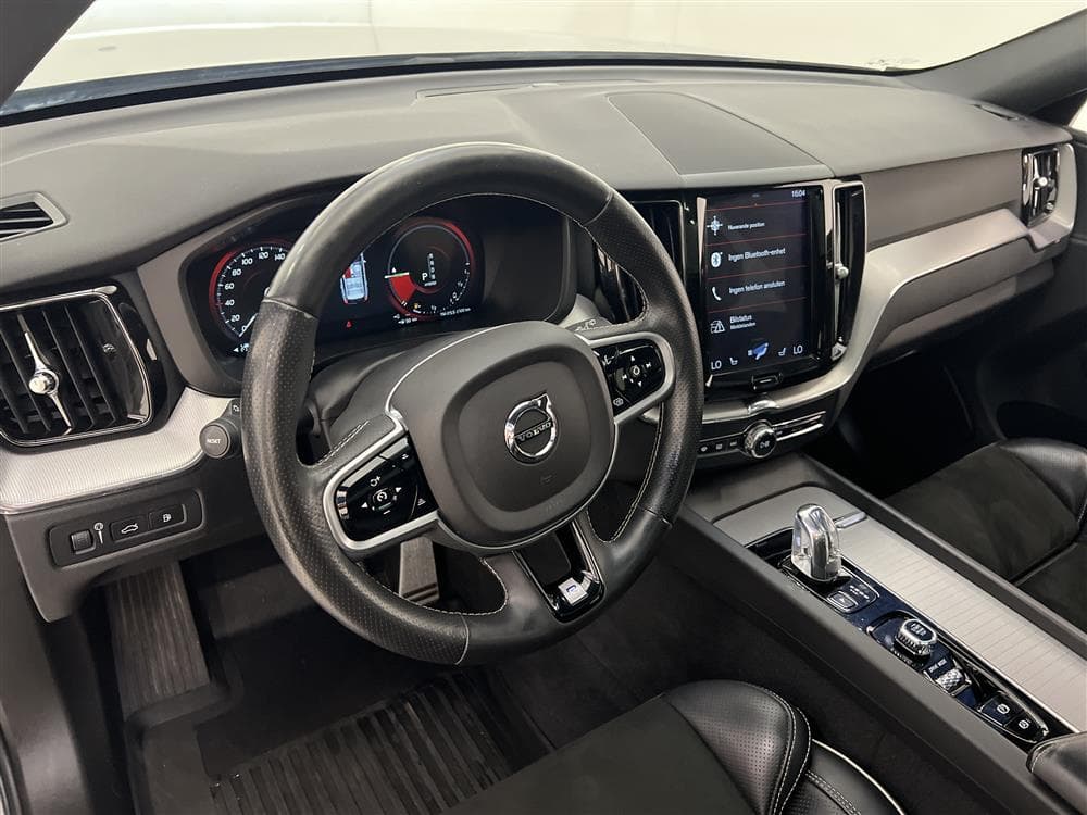 Volvo XC60 T8 AWD TwEn 407hk R-Design Pano Drag Backkamerainteriör