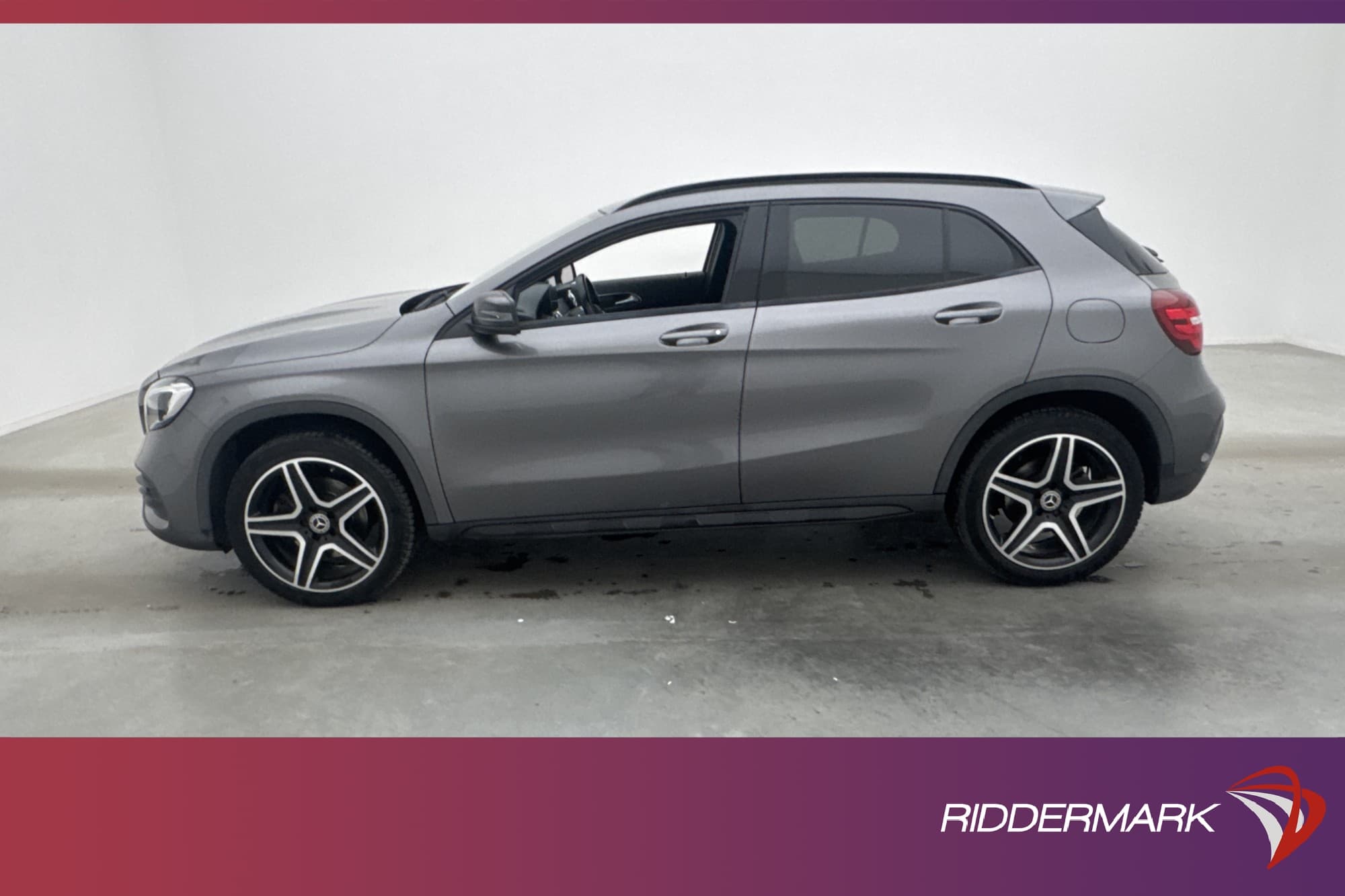 Mercedes-Benz GLA 250 4M 211hk AMG Night Pano GPS B-kam Drag