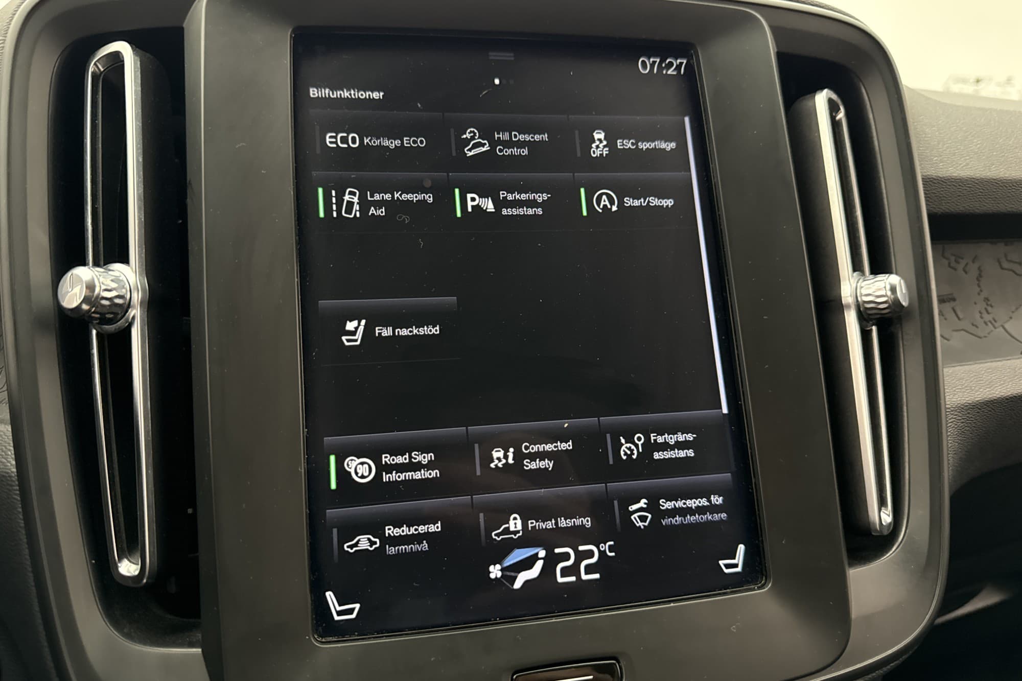 Volvo XC40 D3 Business MOMS Dubbelkommando D-Värm Sensorer