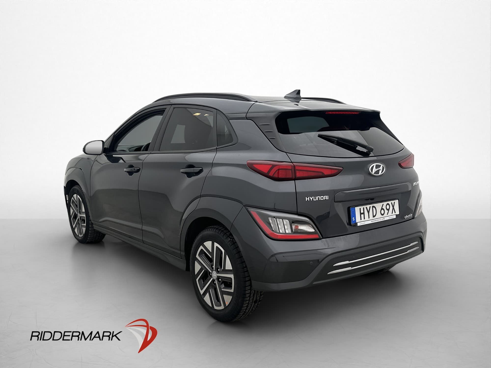 Hyundai Kona 64 kWh Essential Kamera Rattvärme CarPlay MOMS