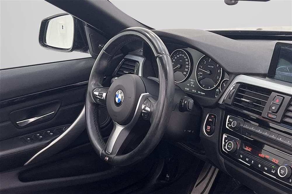 BMW 428i xDrive Cab 245hk M Sport Navi B-Kamera H/Kinteriör