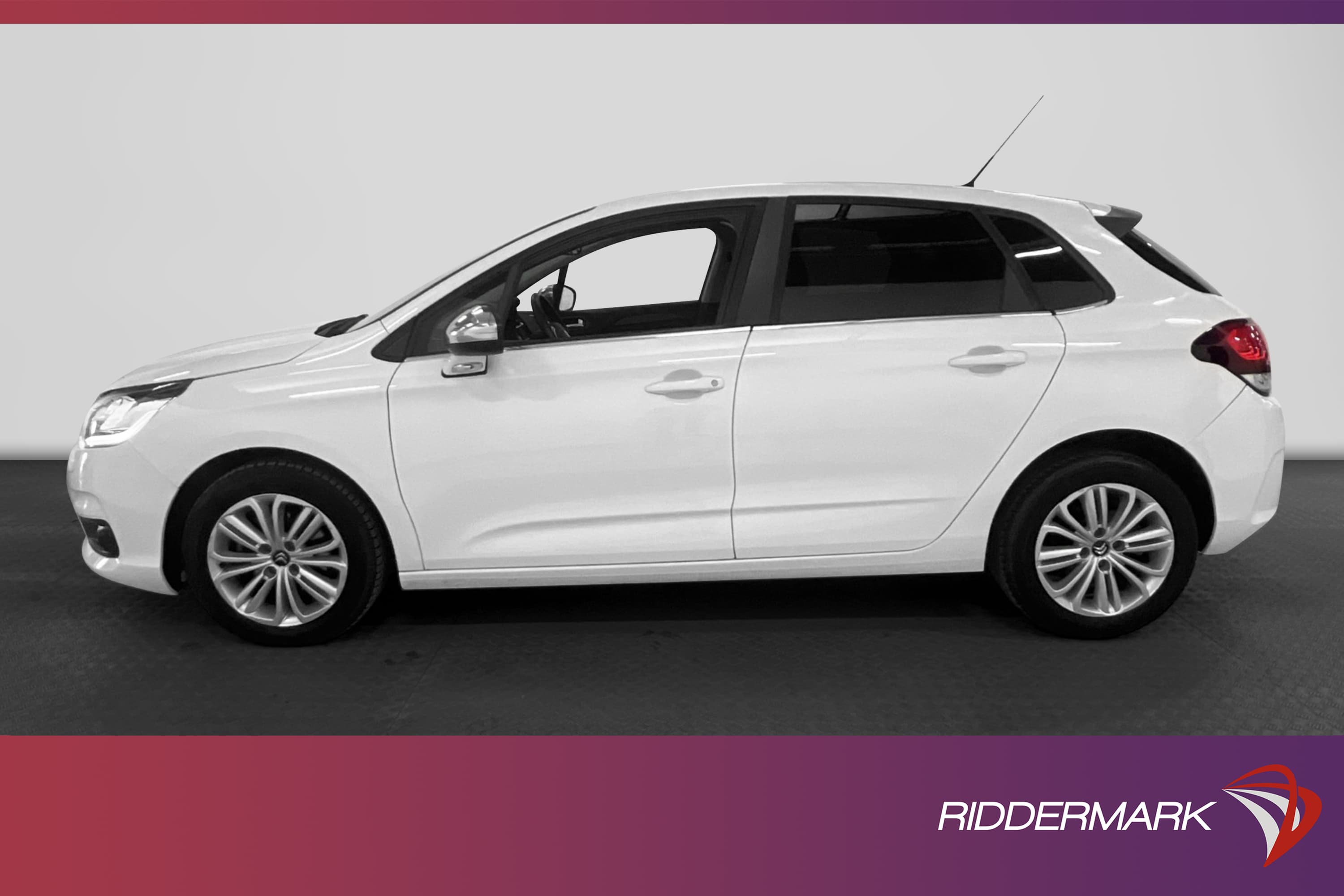 Citroën C4 1.2 e-THP 130hk
