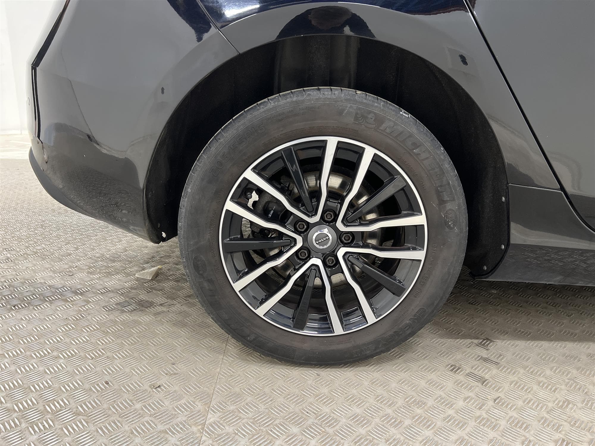 Volvo V40 D2 120hk Momentum Värmare Drag LED 0,34l/mil