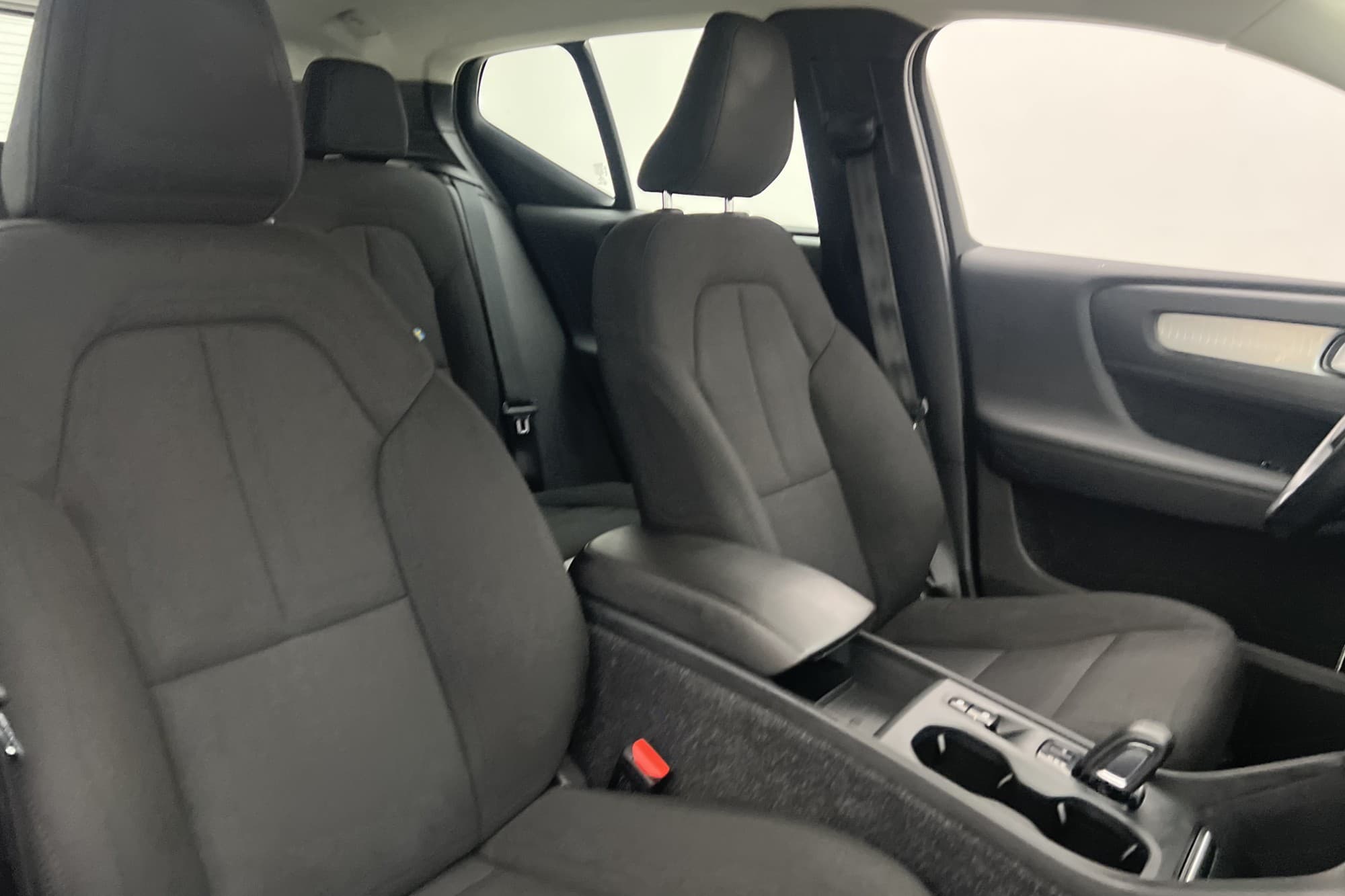Volvo XC40 Recharge T5 Momentum VOC Värmare Sensorer CarPlay