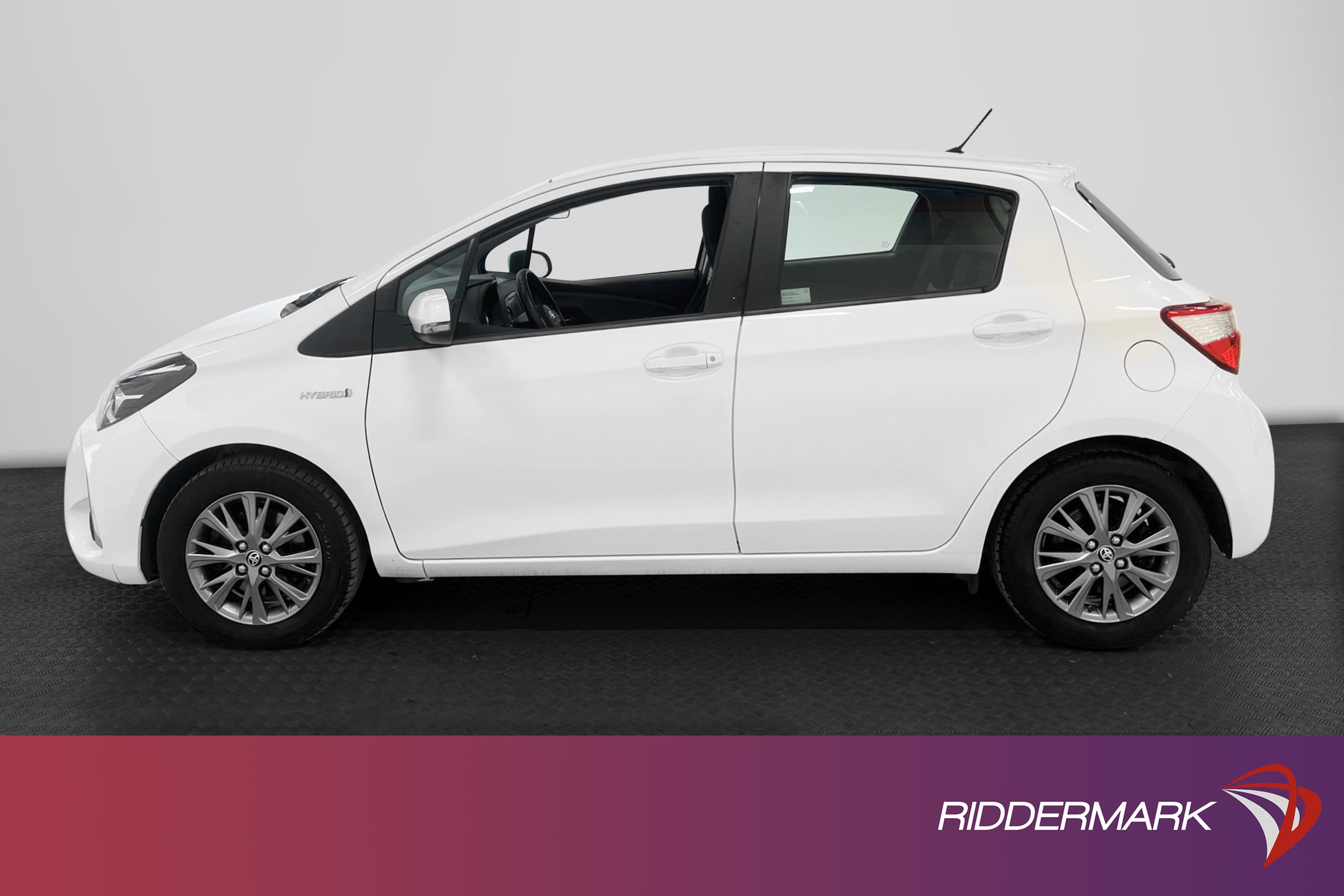 Toyota Yaris Hybrid e-CVT 101hk