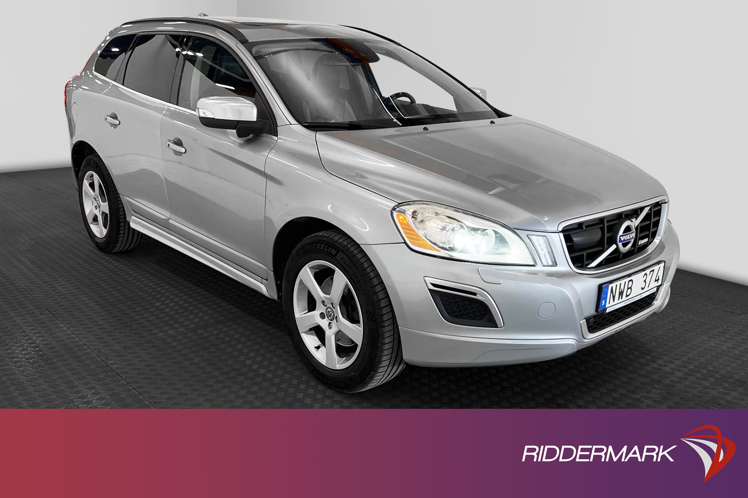 Volvo XC60 D4 AWD 163hk R Design Voc D-Värm Pano Navi BLIS