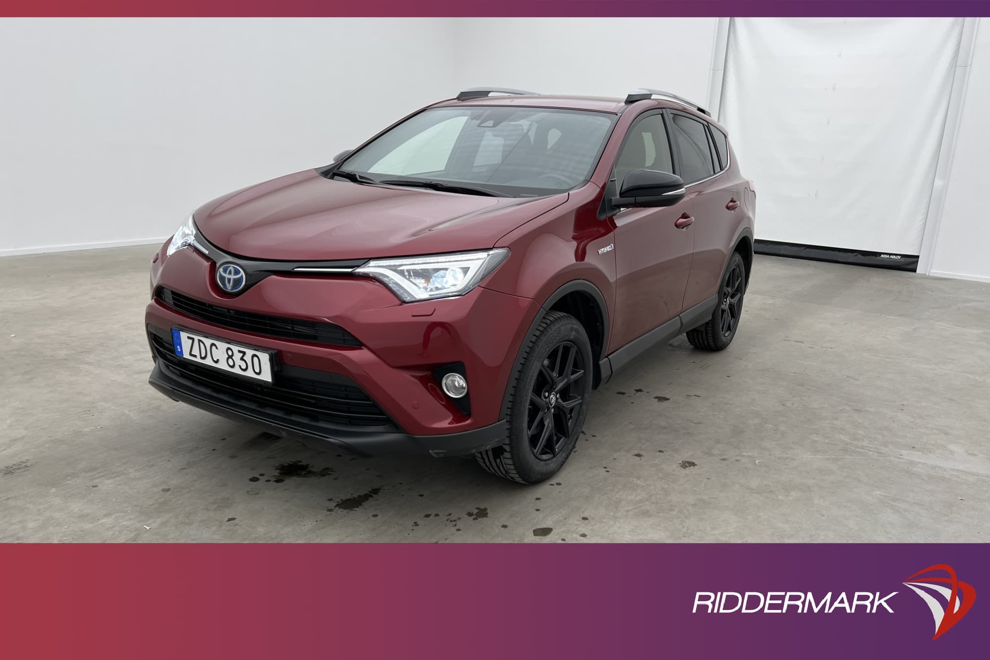 Toyota RAV4 Hybrid AWD 197hk