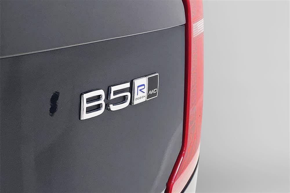 Volvo XC90 B5 235hk AWD R-Design 7-Sits D-Värm VOC Pano H/Kinteriör